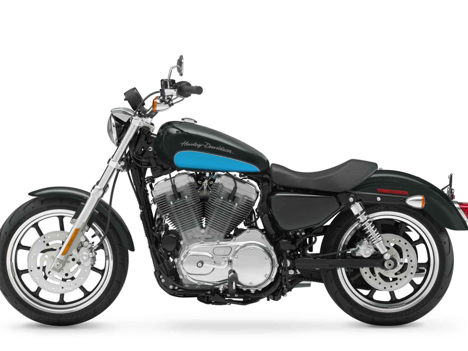 Надежный мотоцикл Harley-Davidson XL 883L Sportster