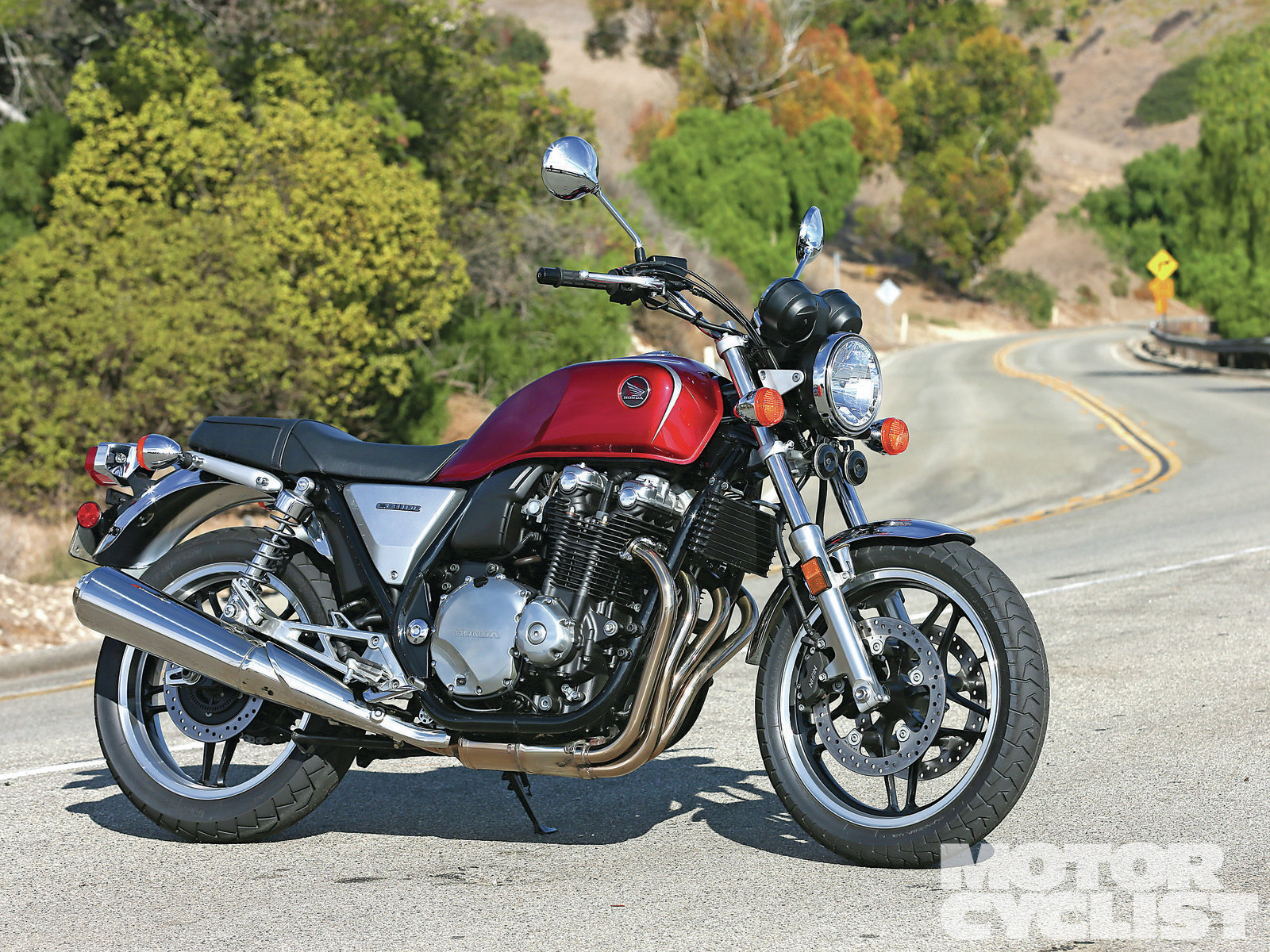 Надежный мотоцикл Honda CB 1100