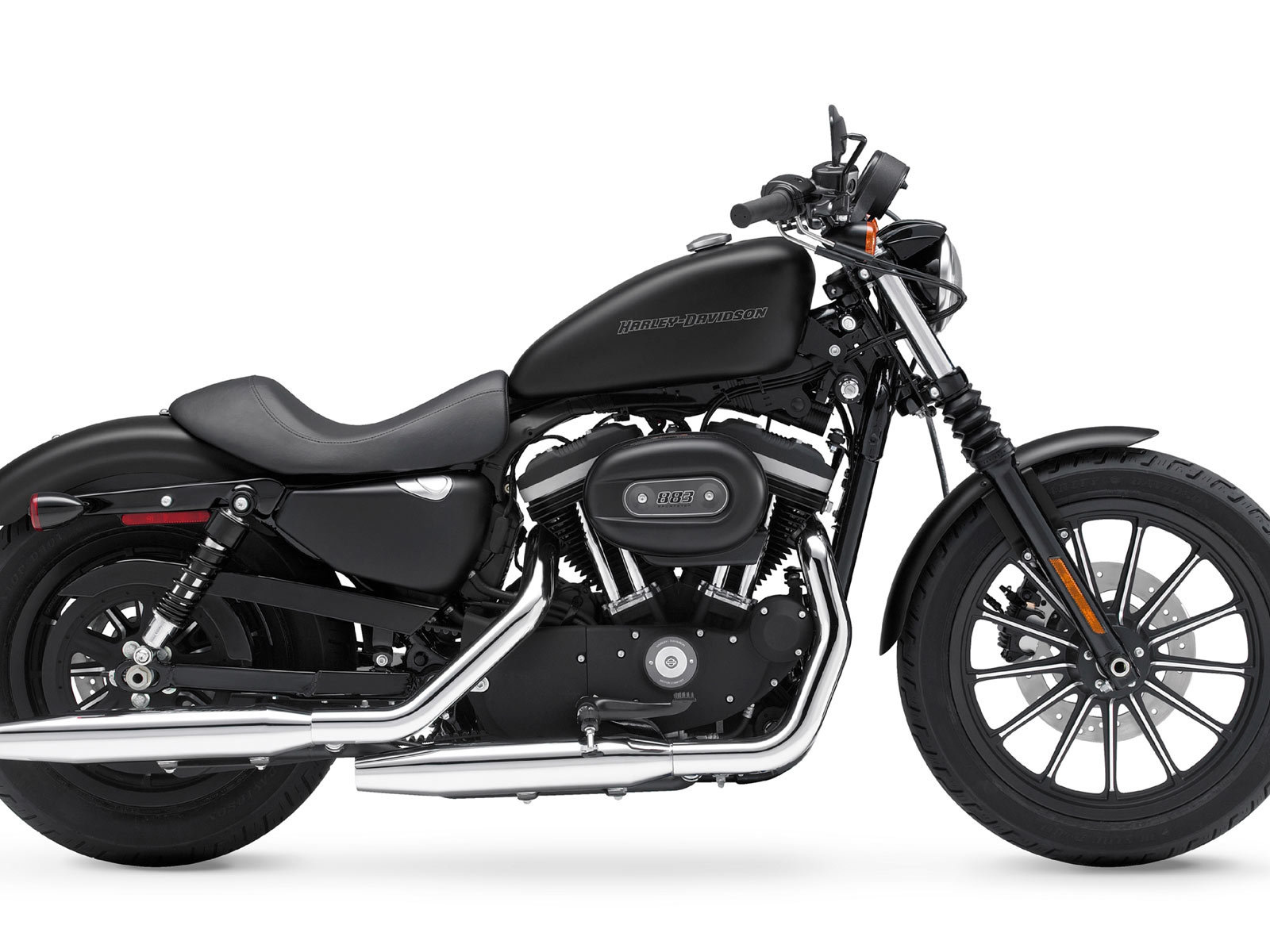 Тест-драйв мотоцикла Harley-Davidson XL 883N Sportster Iron