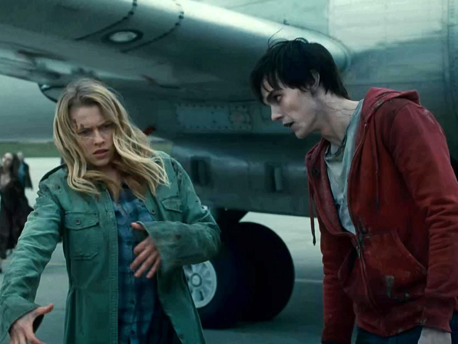 Тепло наших тел девушка и зомби