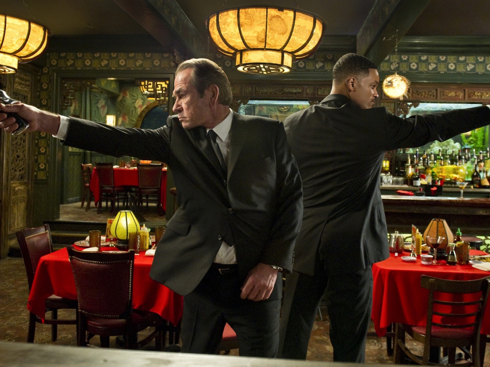 Люди в черном 3