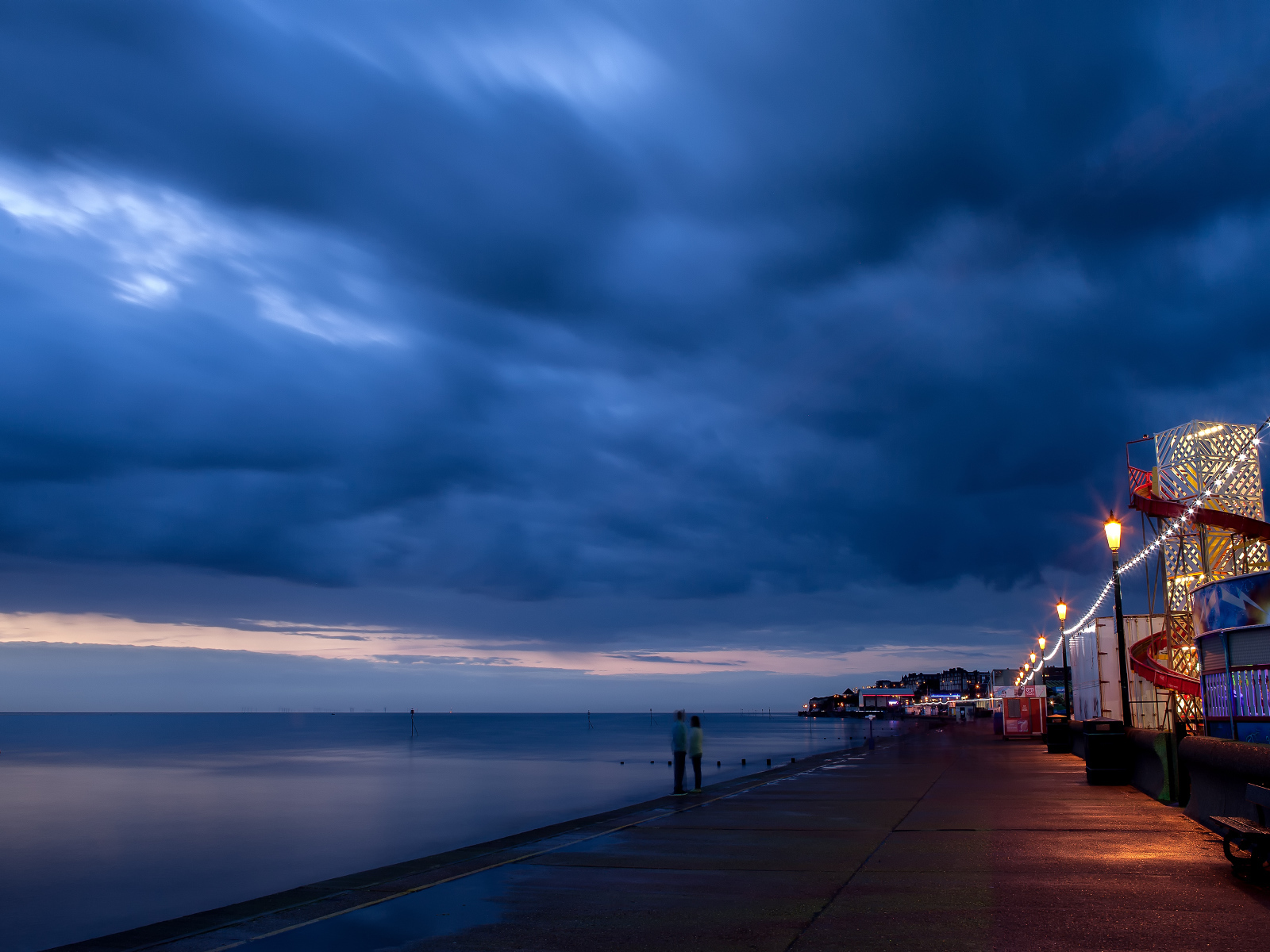 Ночное синее море