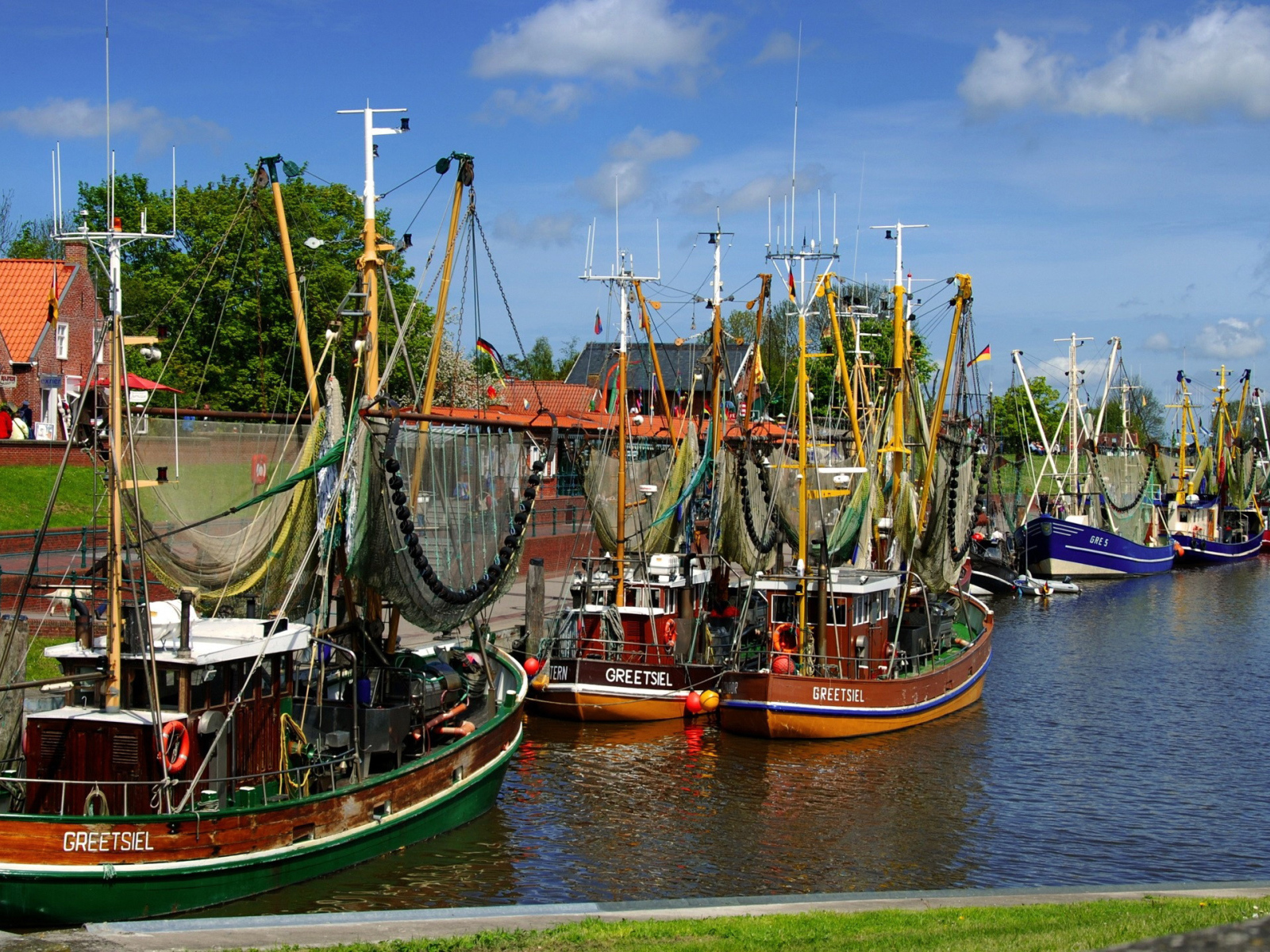 Лодки у причала