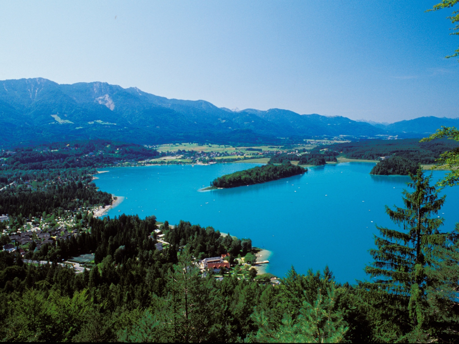 Beautiful lake in the resort Faakersee, Austria