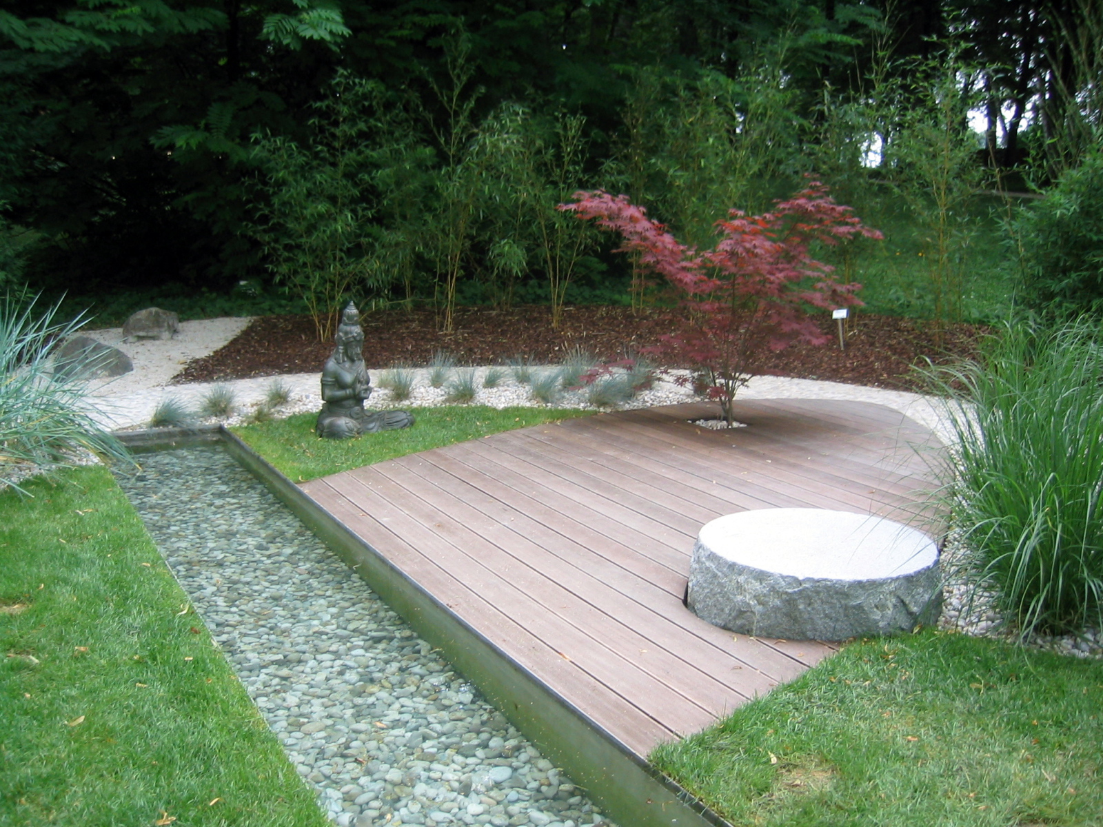 Скульптура в парке на курорте Бад Халль, Австрия