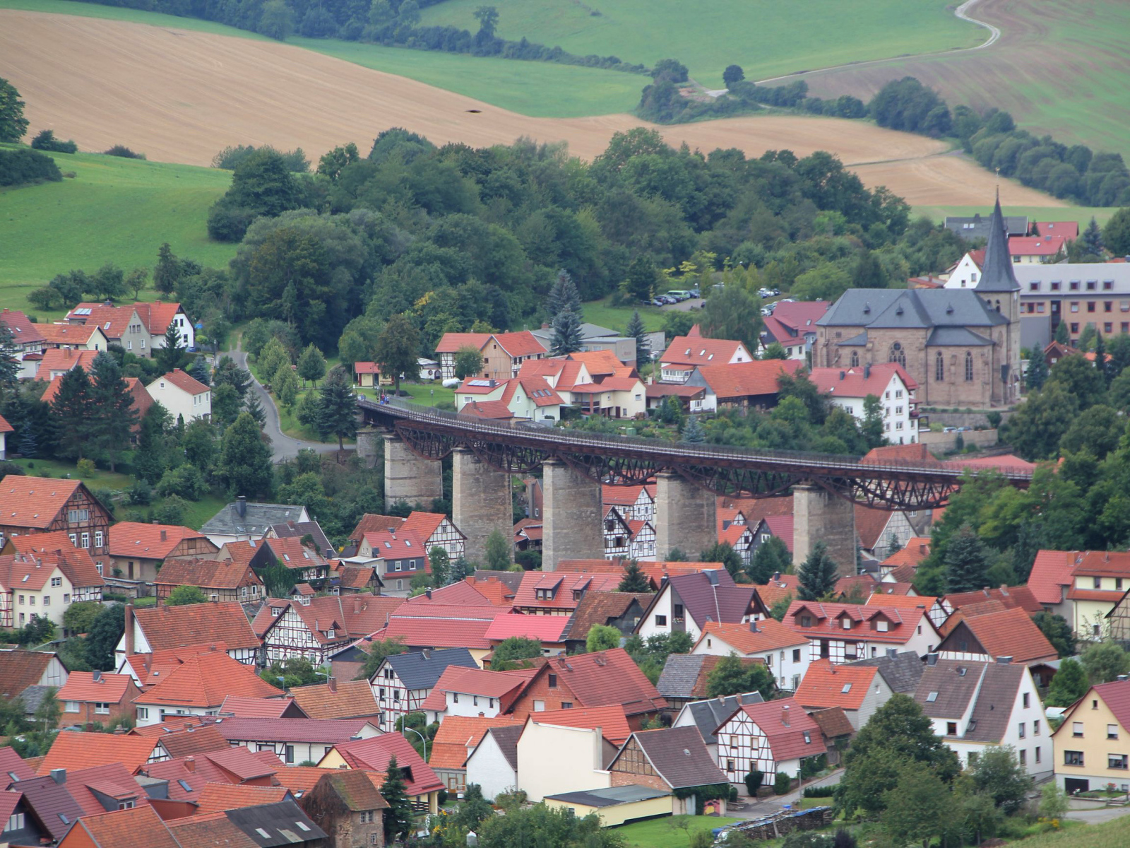 Городские здания в городе Лэнгенфельд, Австрия