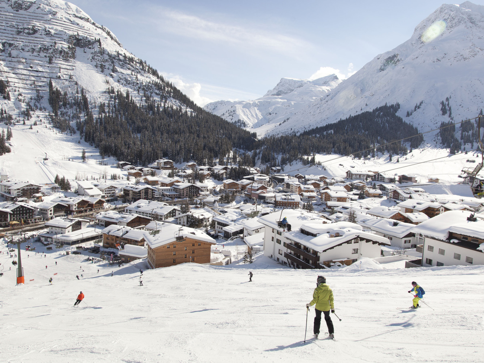 Зимний пейзаж на горнолыжном курорте Лех, Австрия