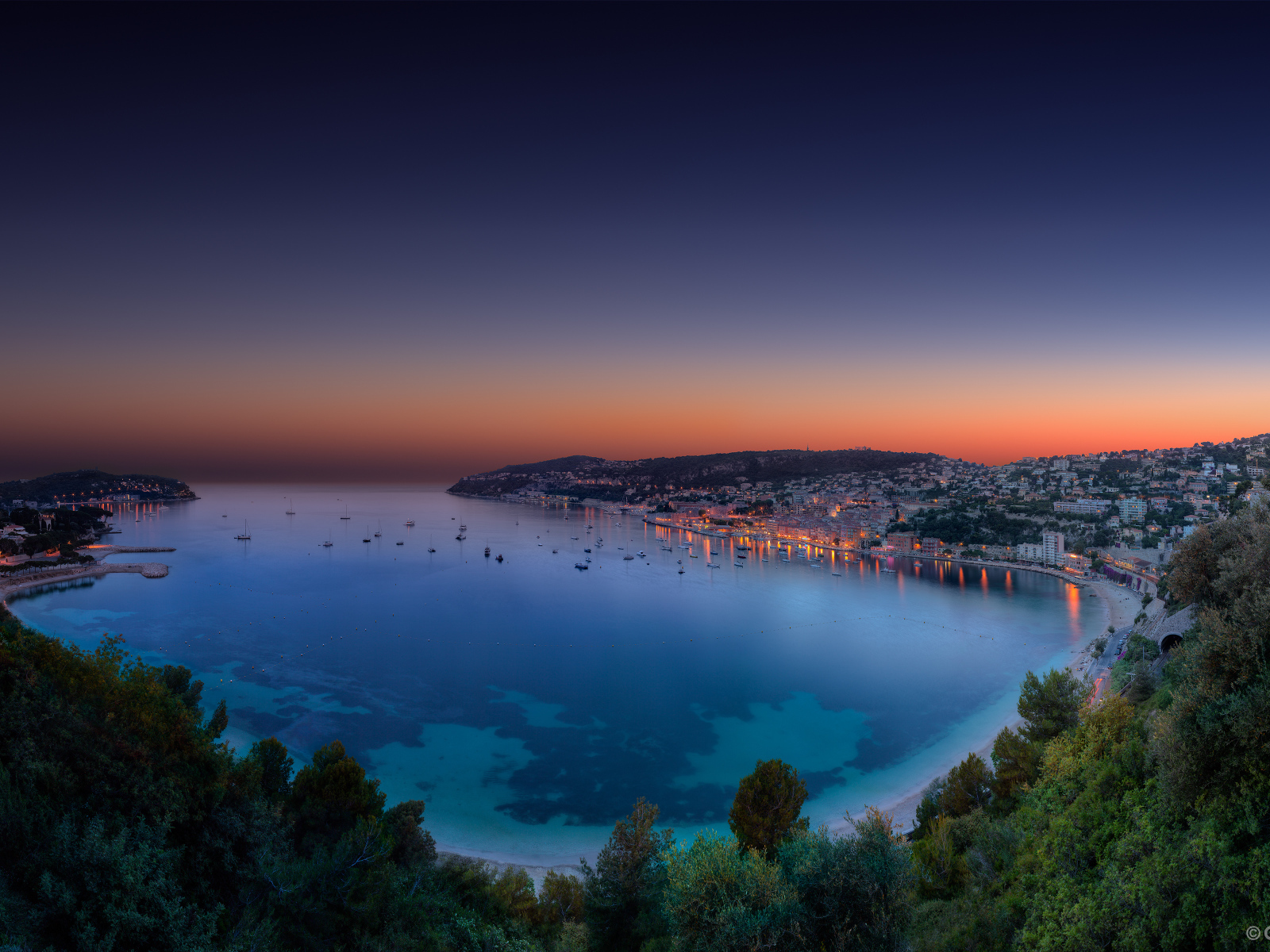 Красивый город Вильфранш-сюр-Мер, Франция