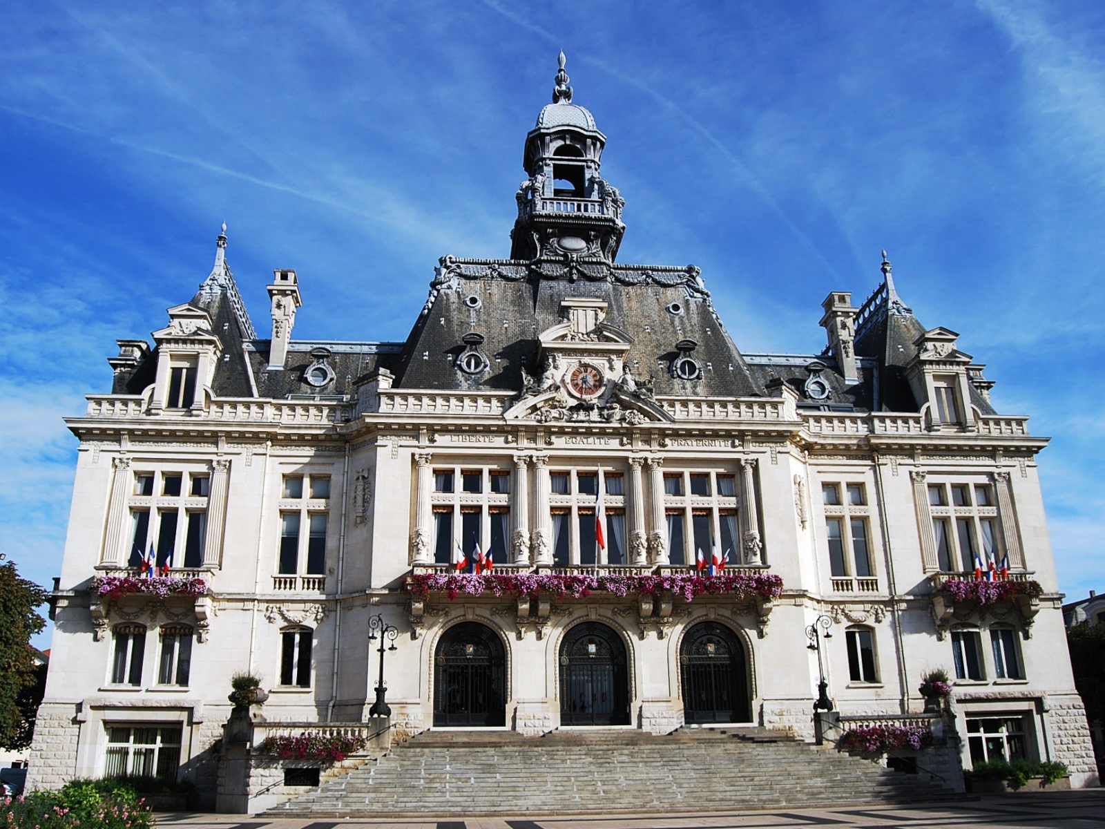 Сити холл в городе Виши, Франция