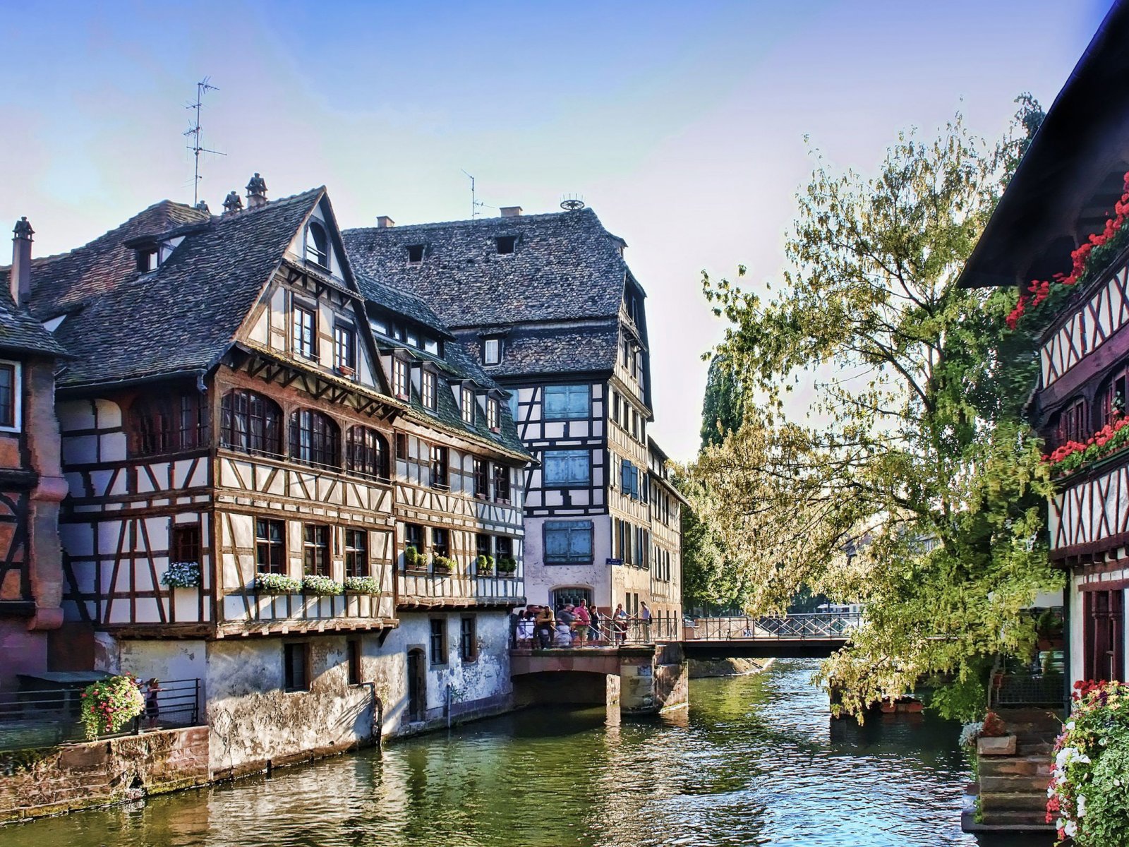 Старинные дома в городе Страсбург, Франция