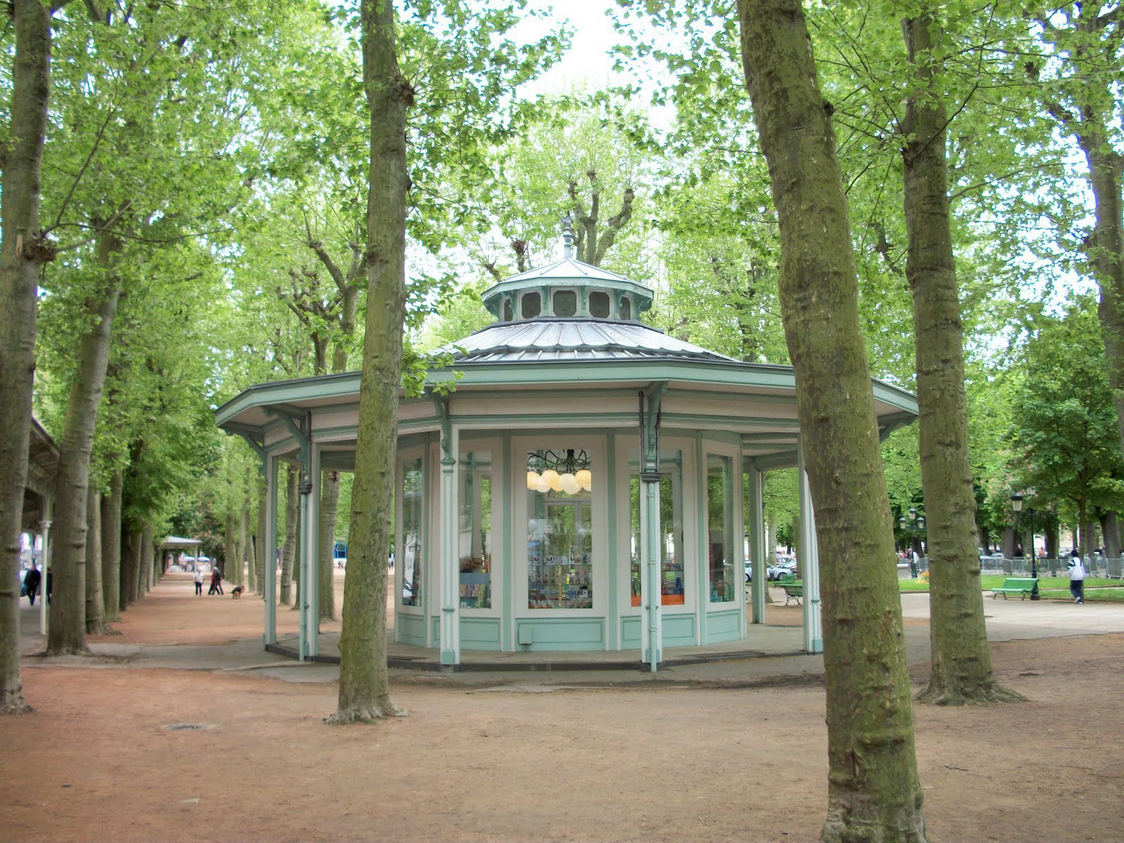 Парк в городе Виши, Франция