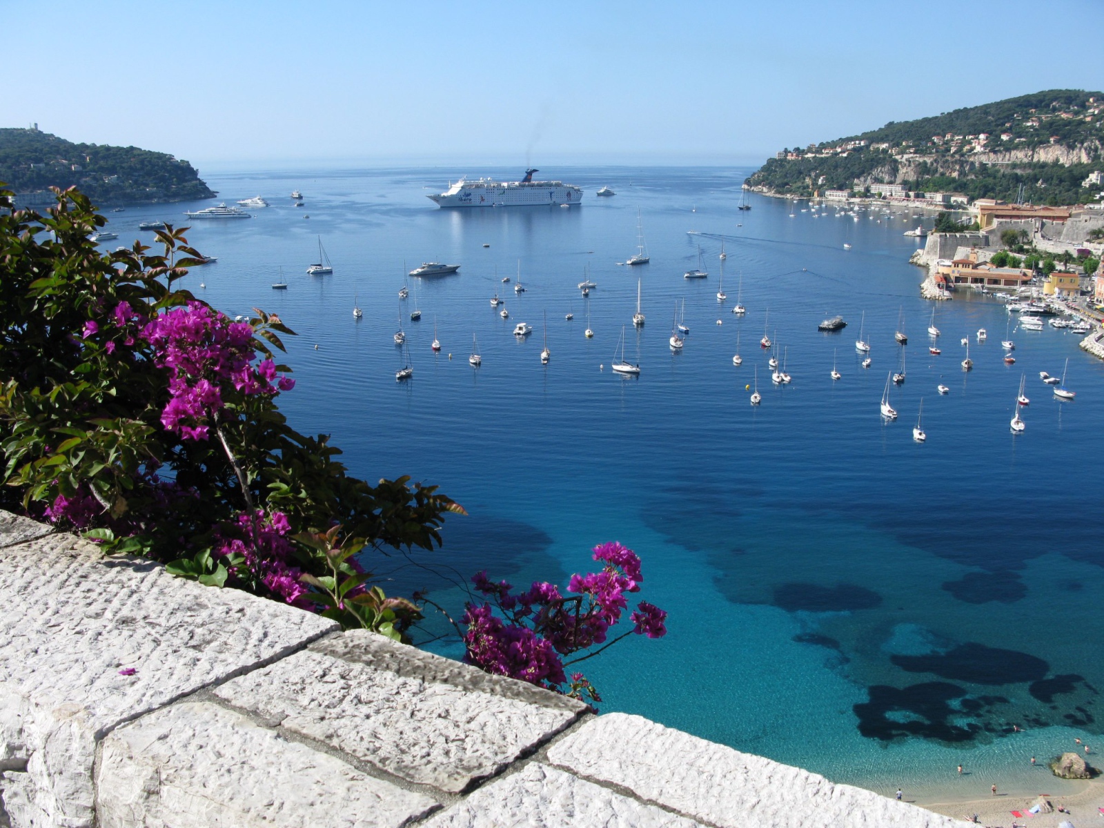 Порт на Лазурном берегу, Франция