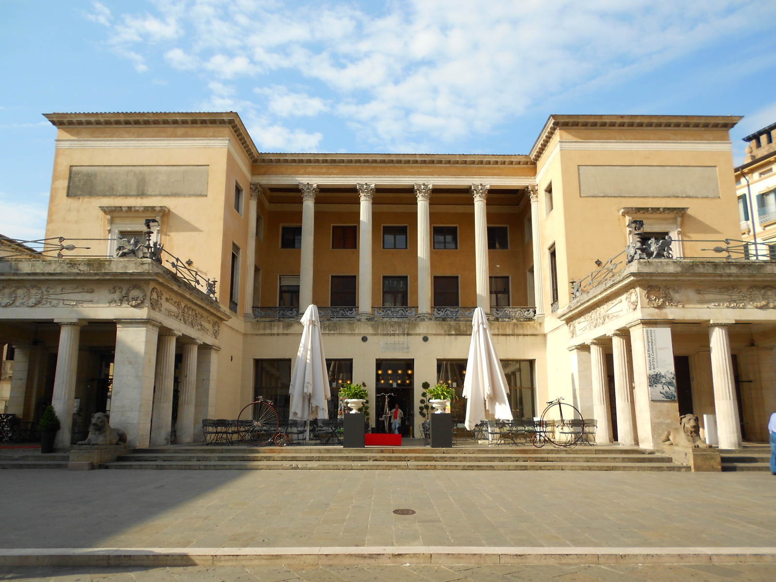 Кафе в Падуе, Италия