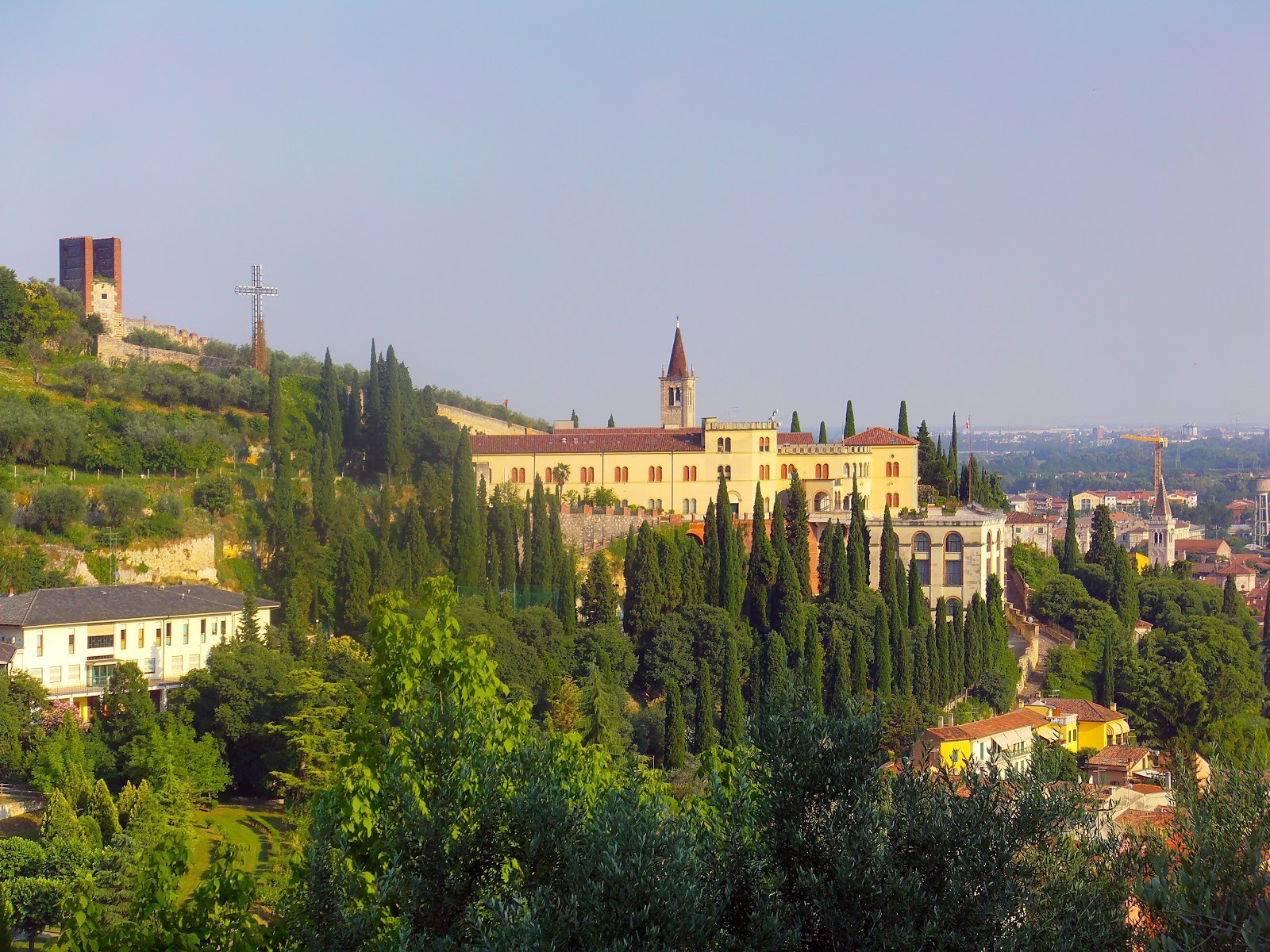 Холм в Вероне, Италия