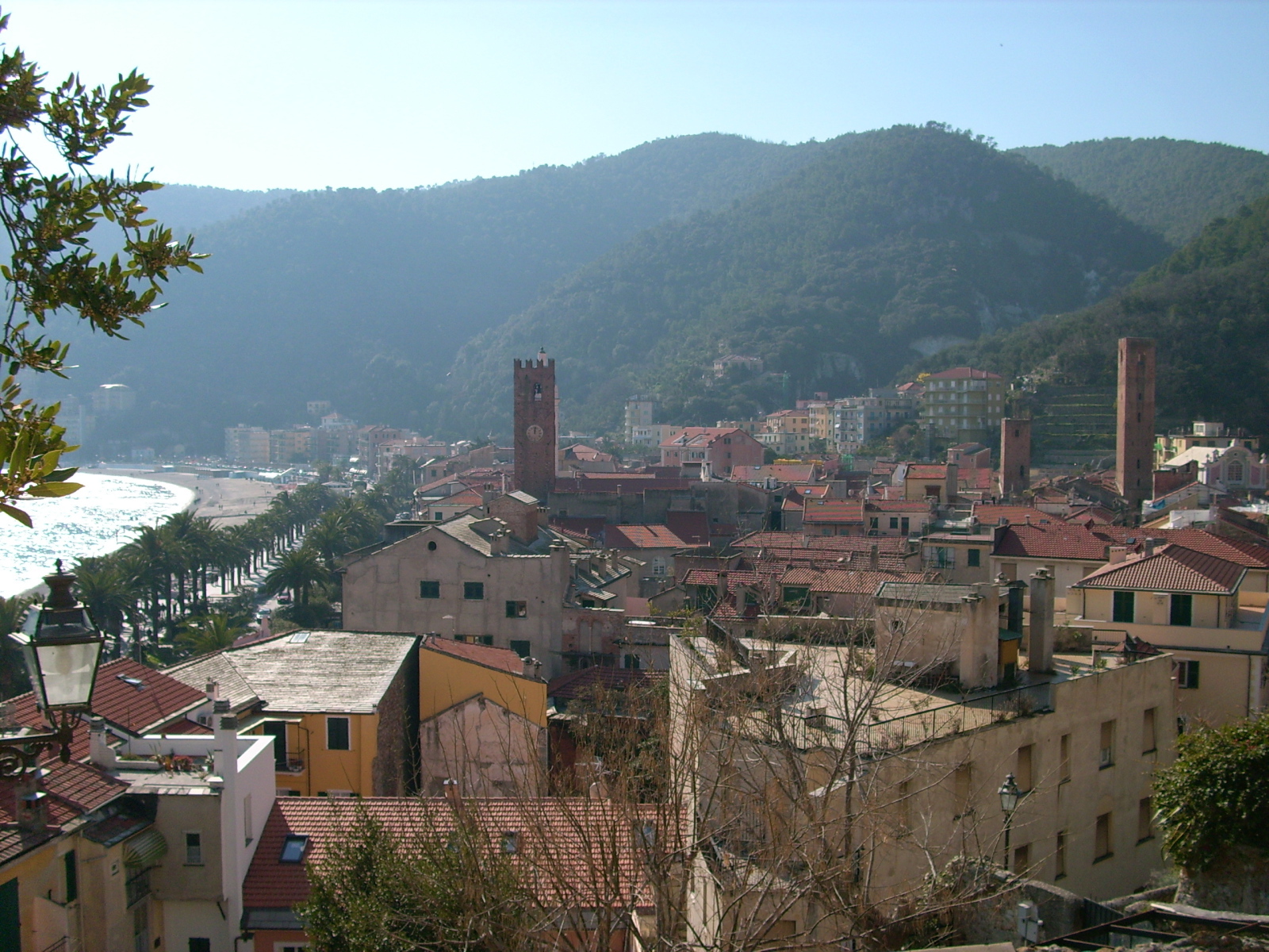 Дома на побережье на курорте Ноли, Италия