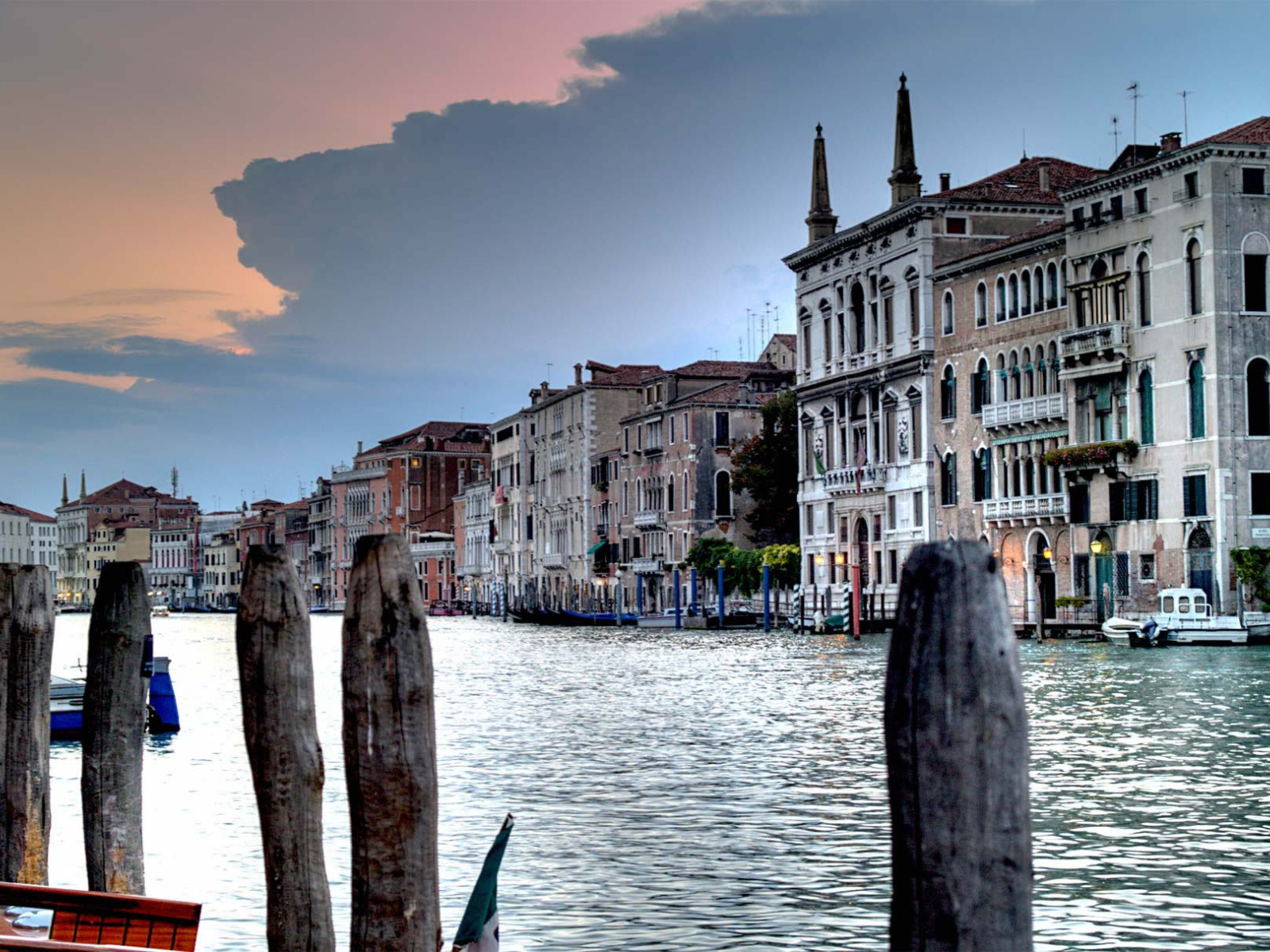Вечерняя заря в Венеции, Италия