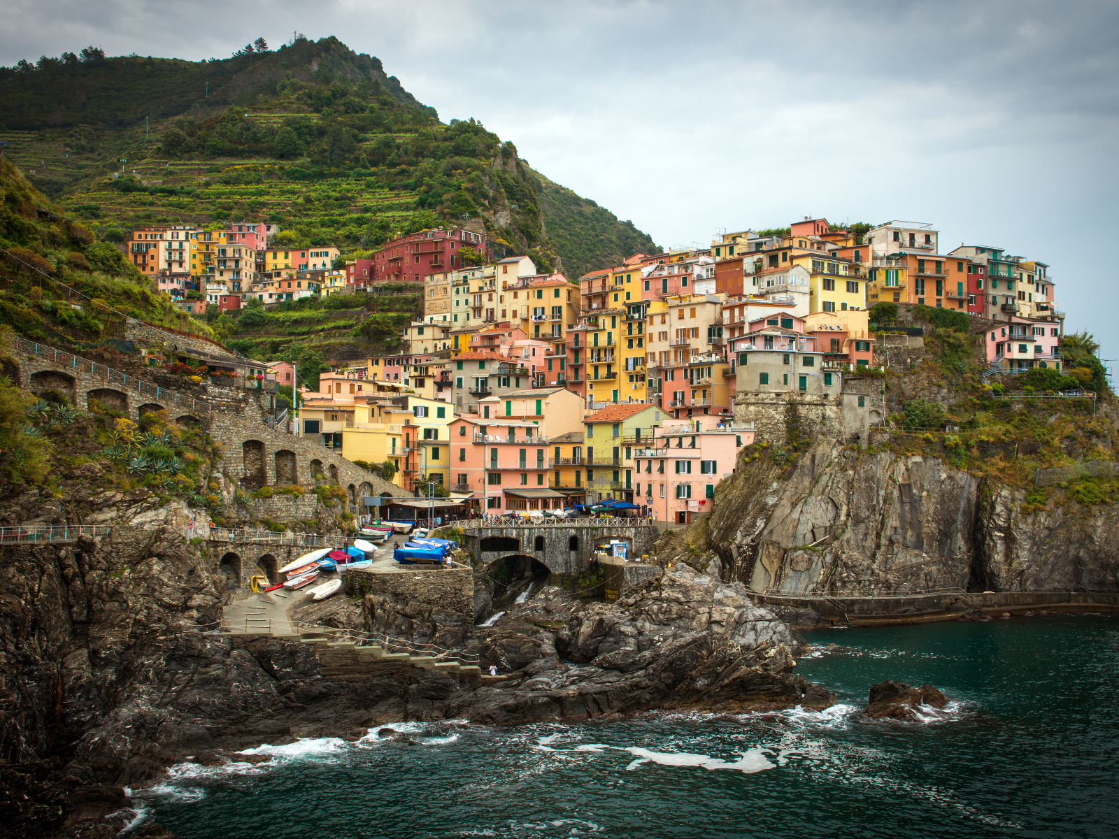 Город Манароле в Италии