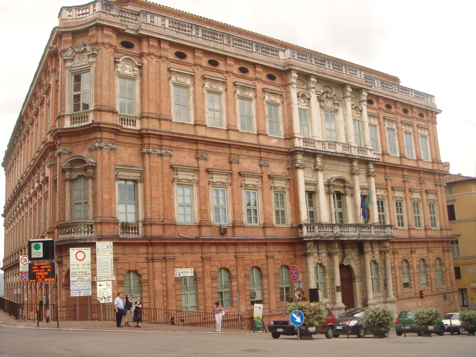 Университет в Перудже, Италия