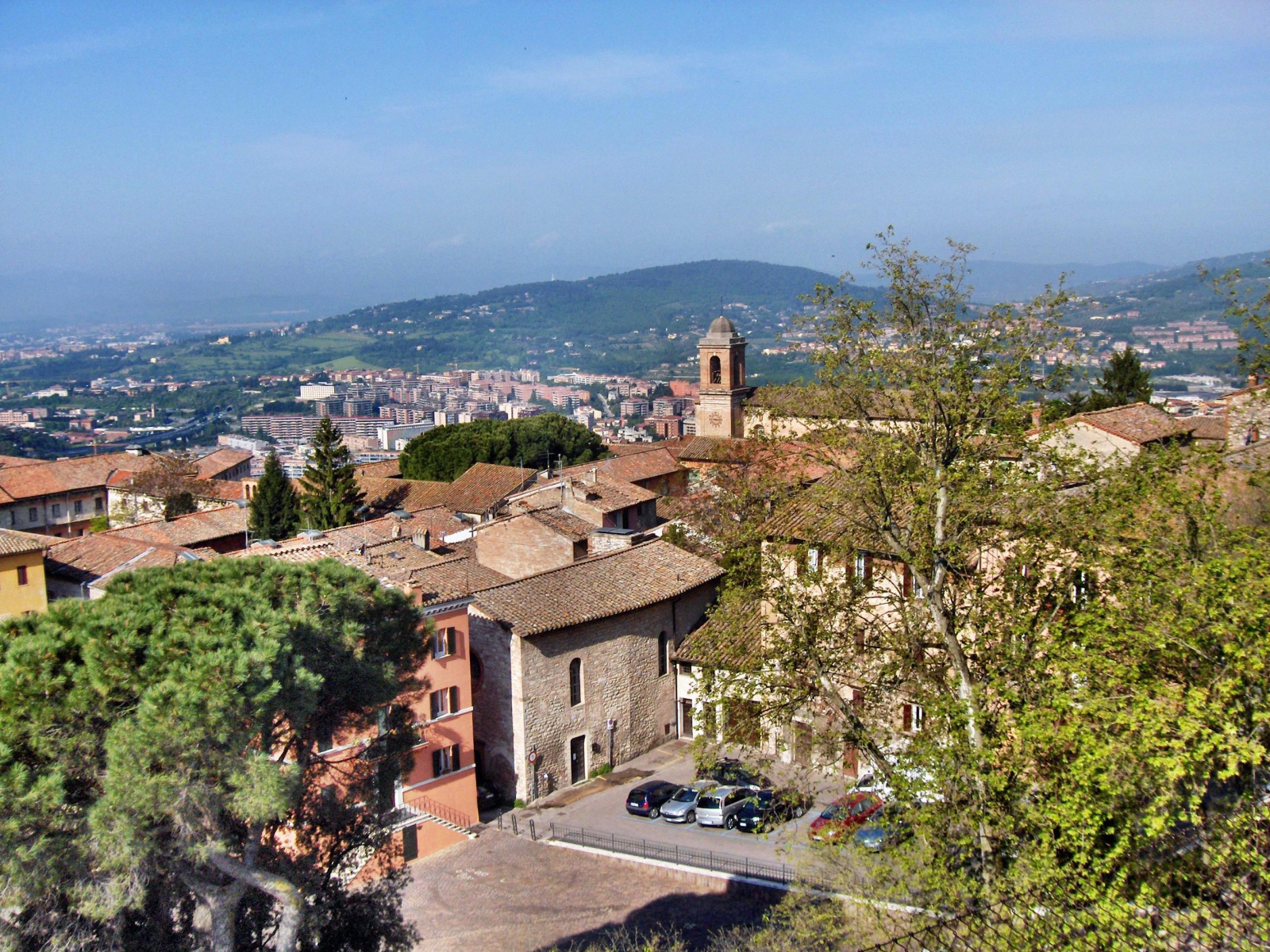 Вид с холма в Перудже, Италия