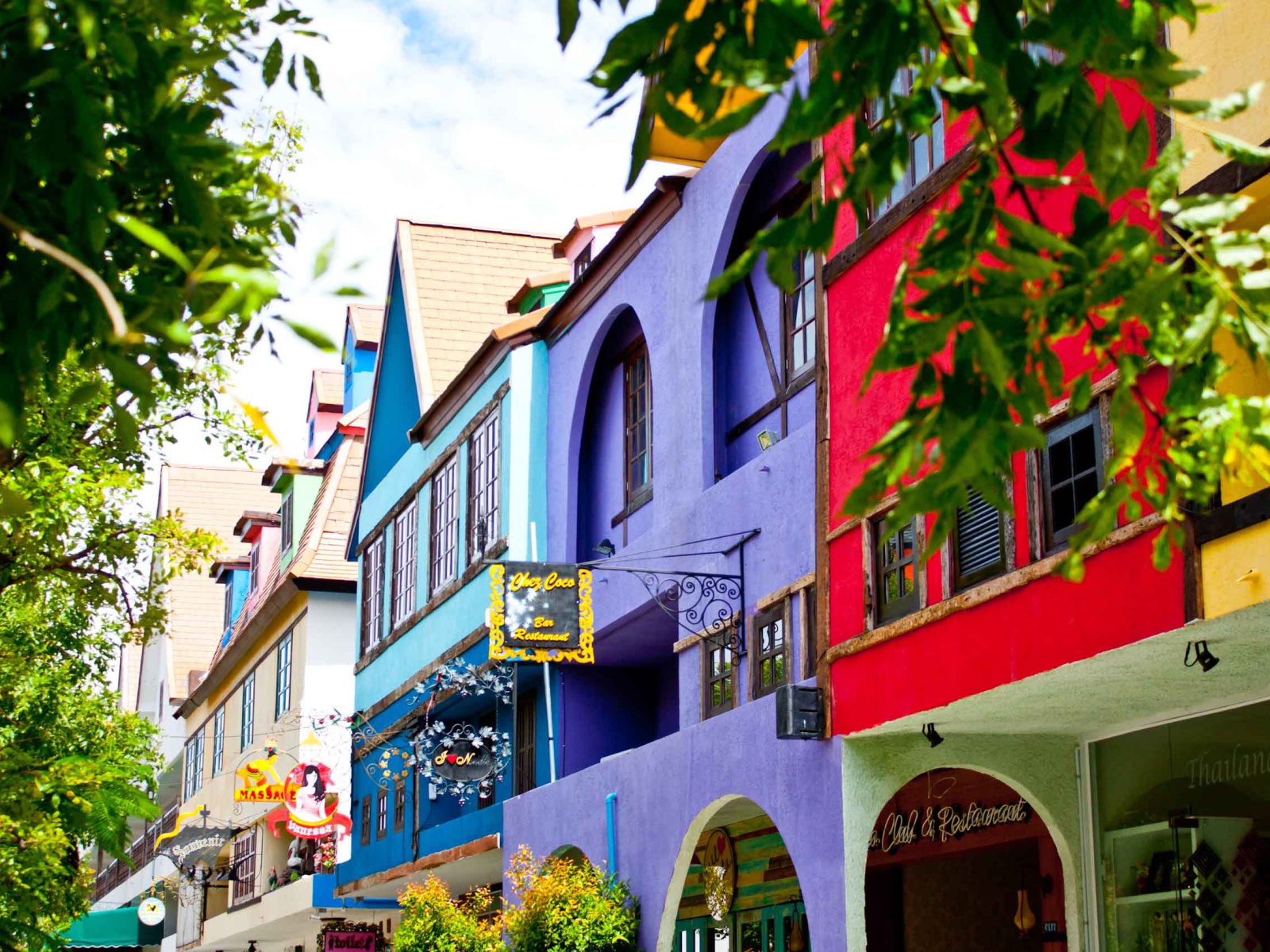 Городские улицы на курорте в Паттайе, Таиланд