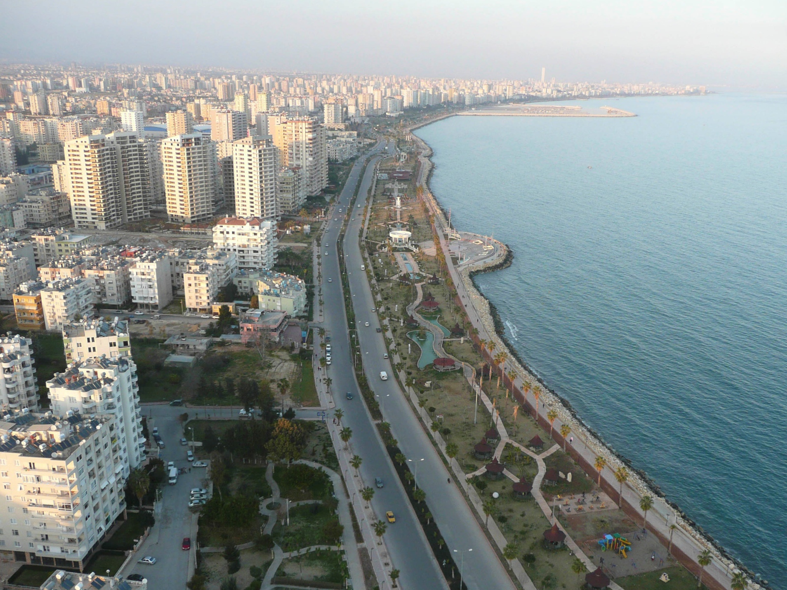 Город в Мерсине, Турция