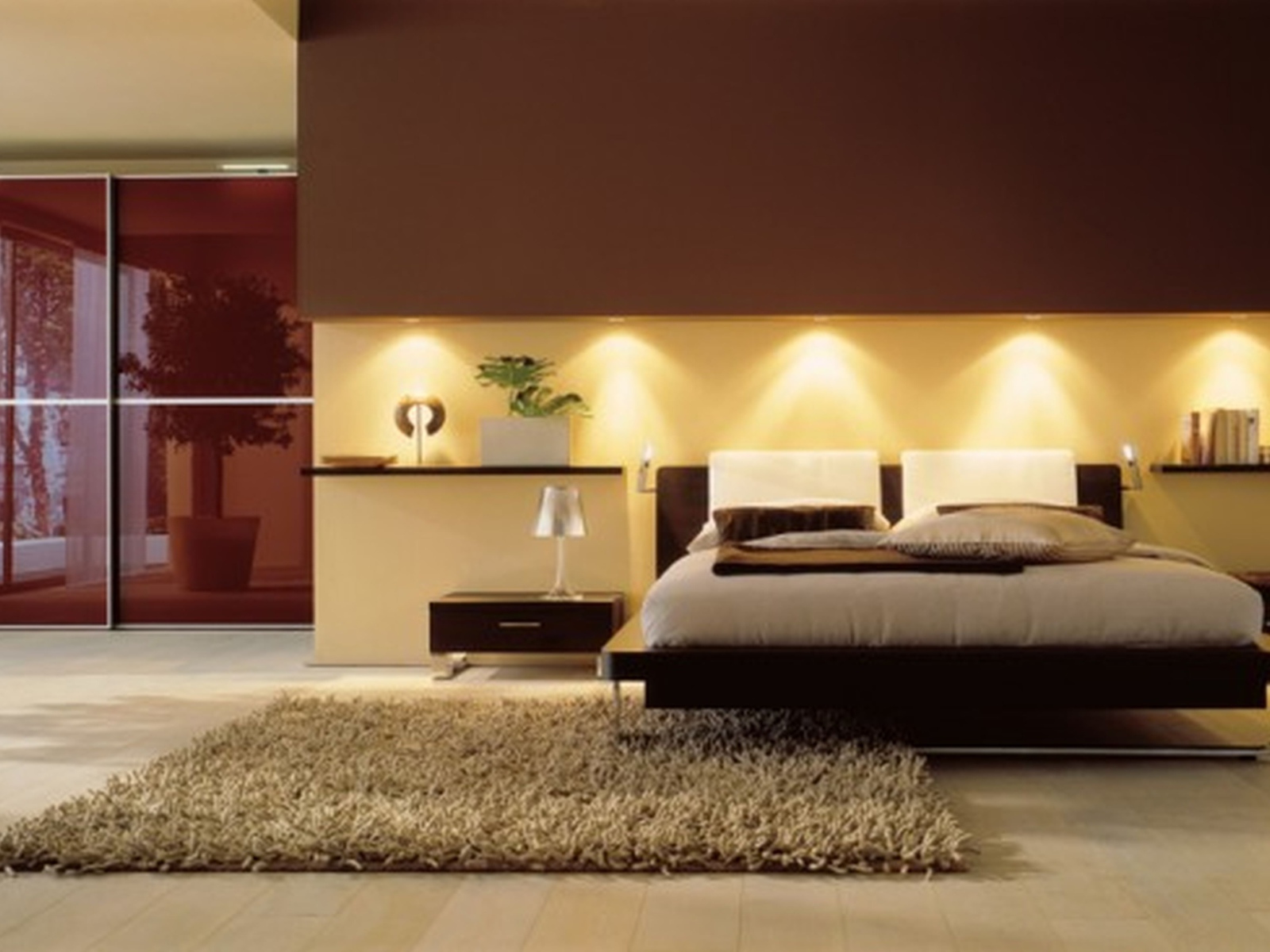 Пушистый ковер в спальне