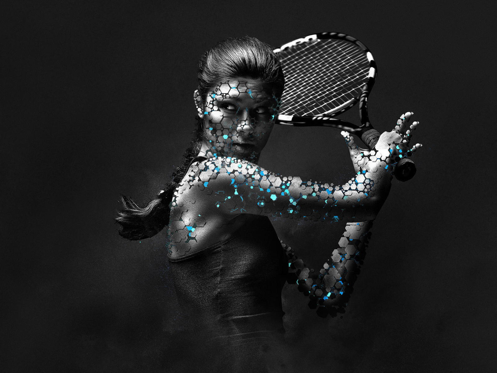 Девушка с ракеткой