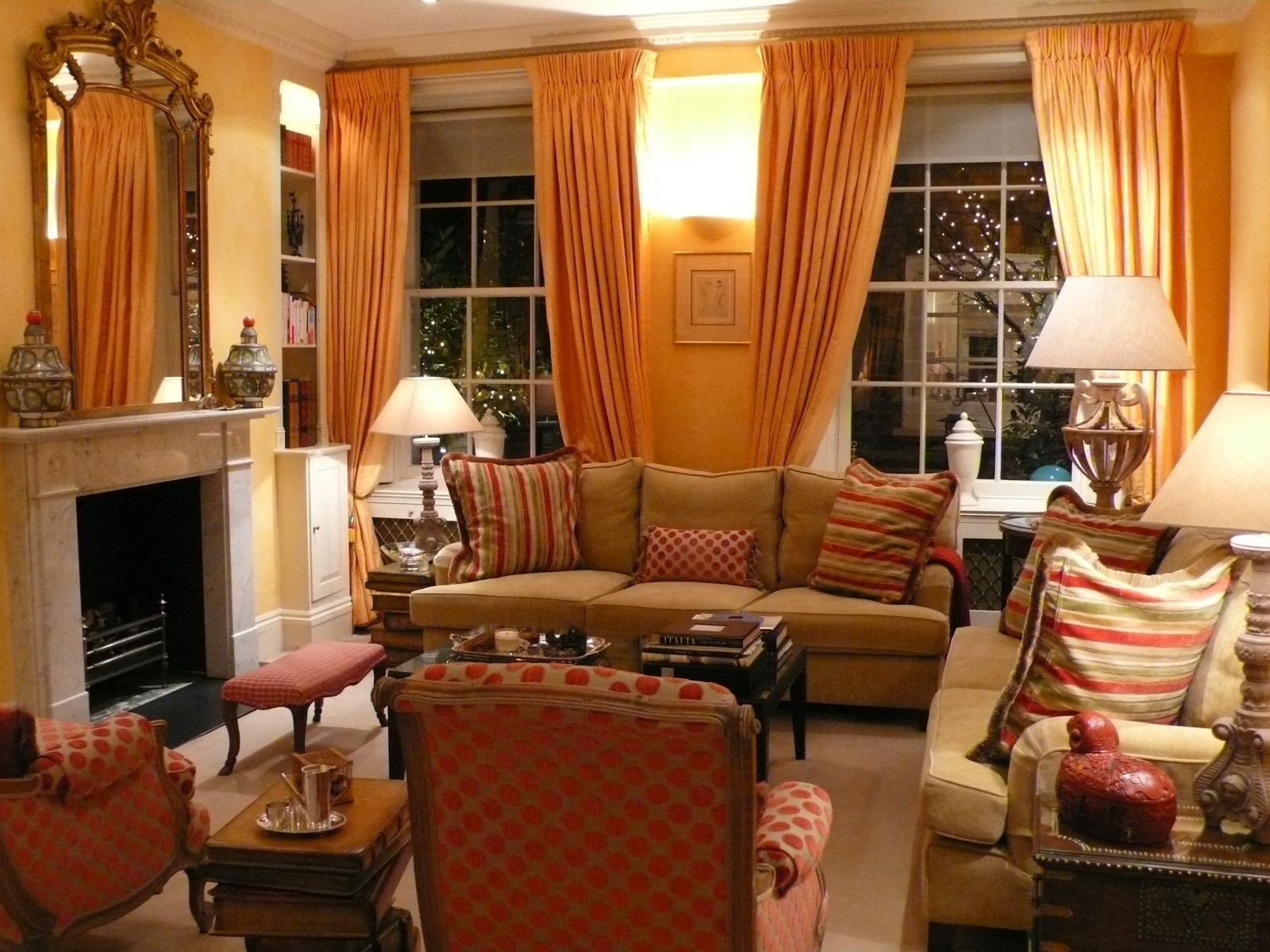 Гостиная в рождественский вечер