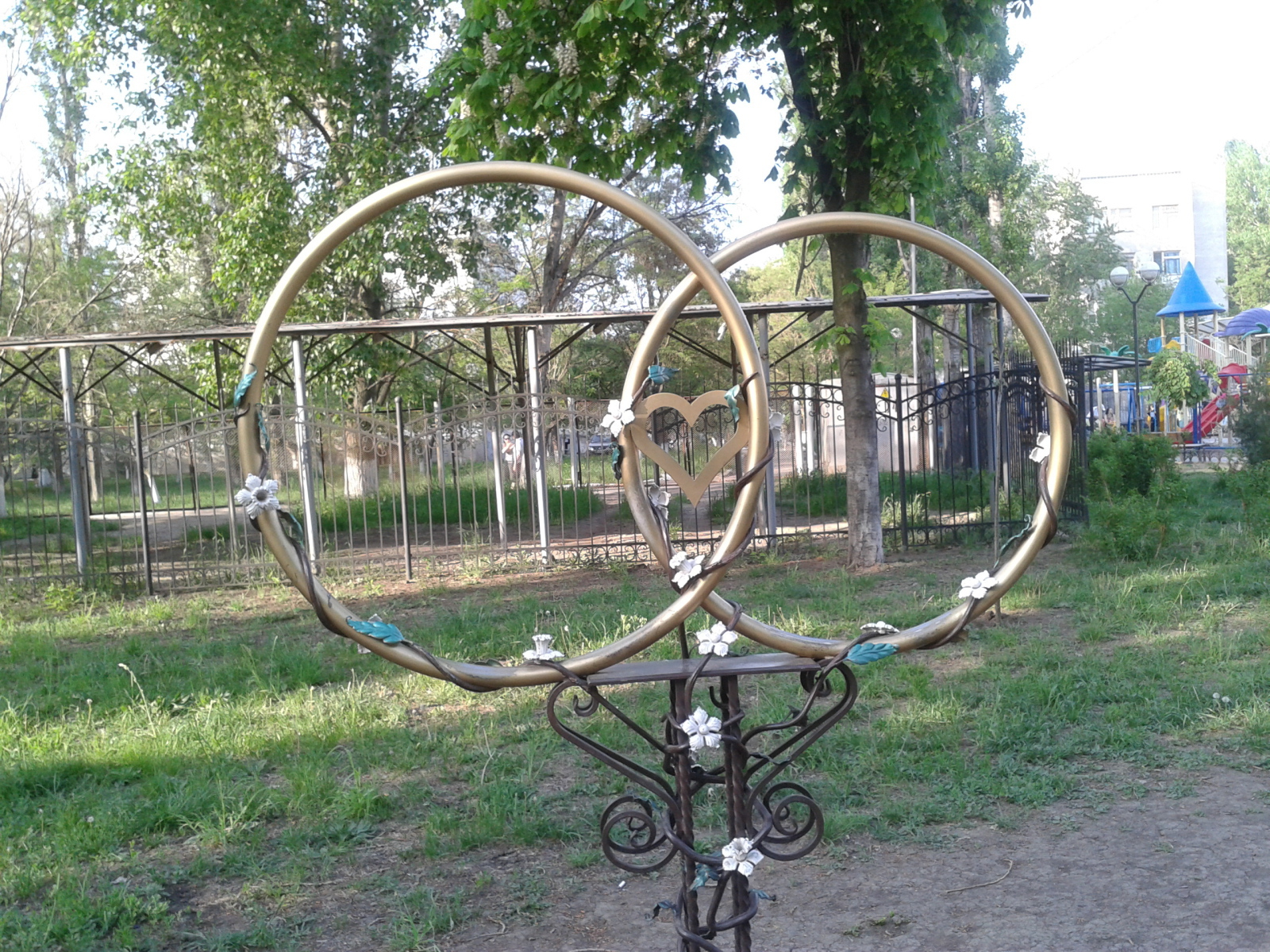 Памятник влюбленным Одесса