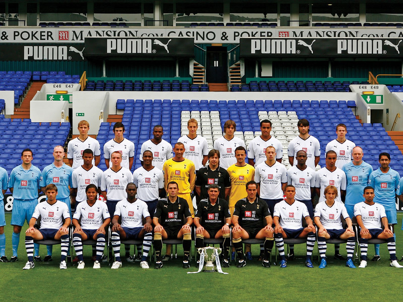 Популярный Футбольный клуб Англии Тоттенхэм