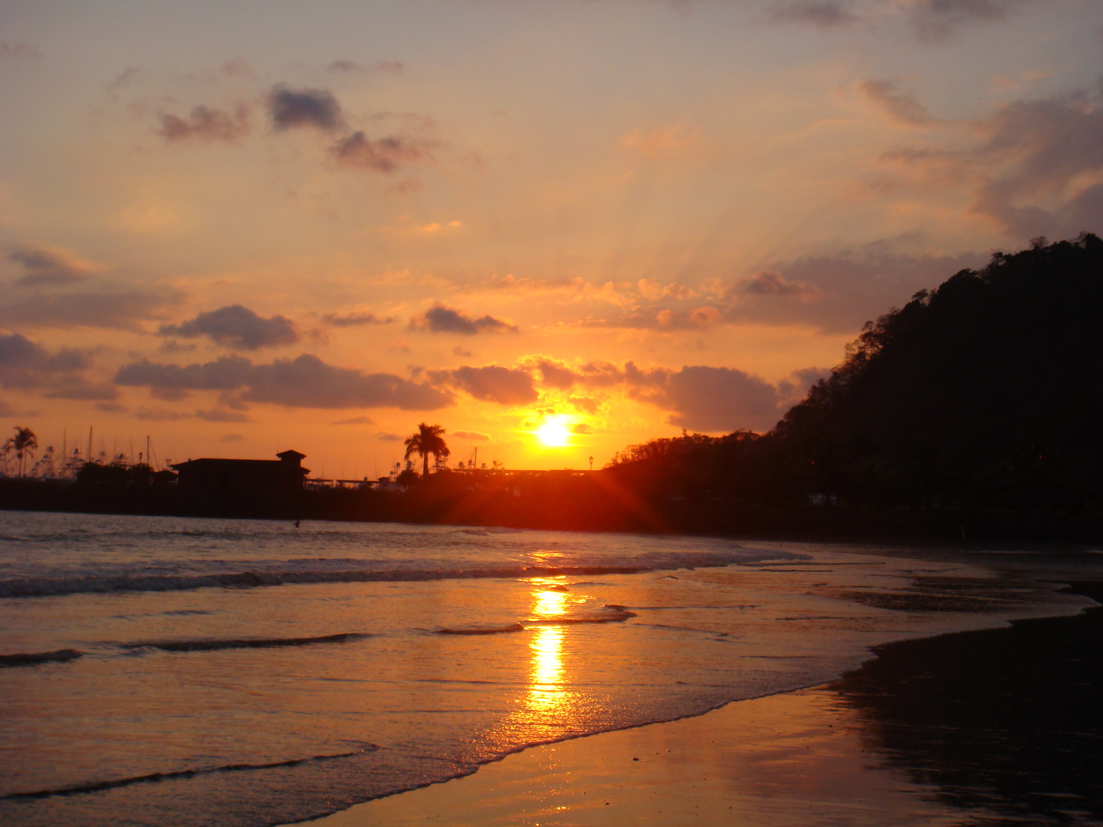 Закат на Коста-Рика