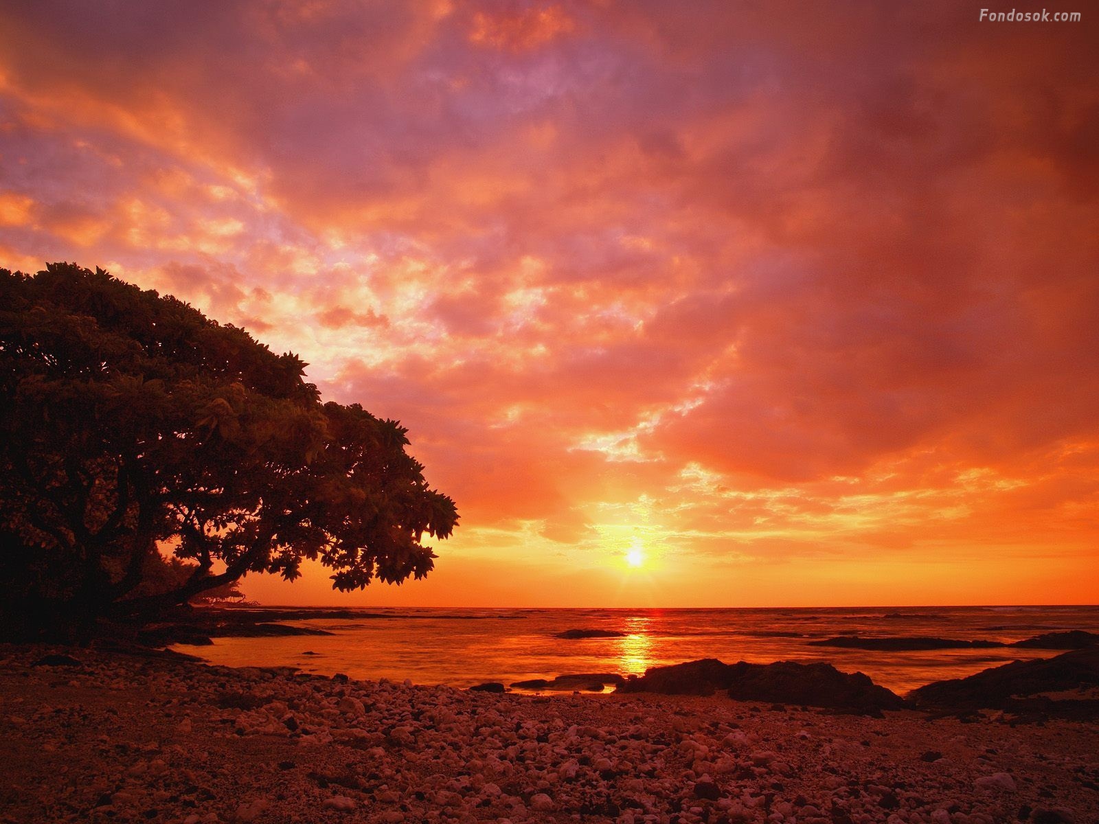 Закат на пляже Коста-Рика