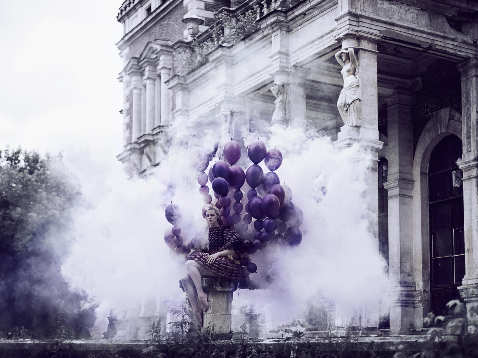 Фотография женщина с воздушными шарами