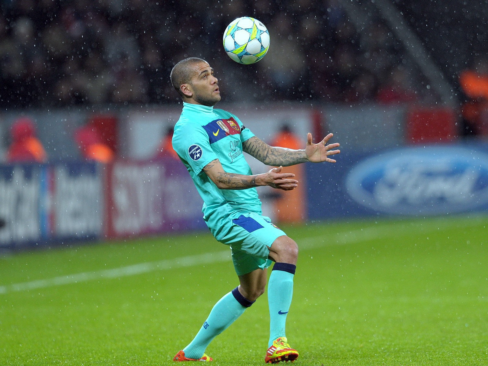 Дани Алвес из Барселоны