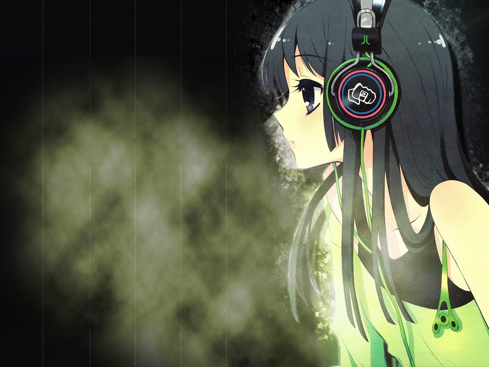 Девушка Акияма Мио в наушниках, аниме