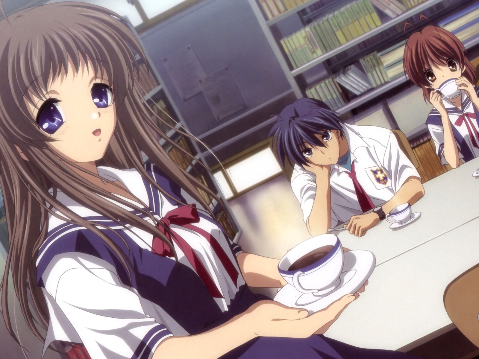 Девушка несет чай в аниме Кланнад