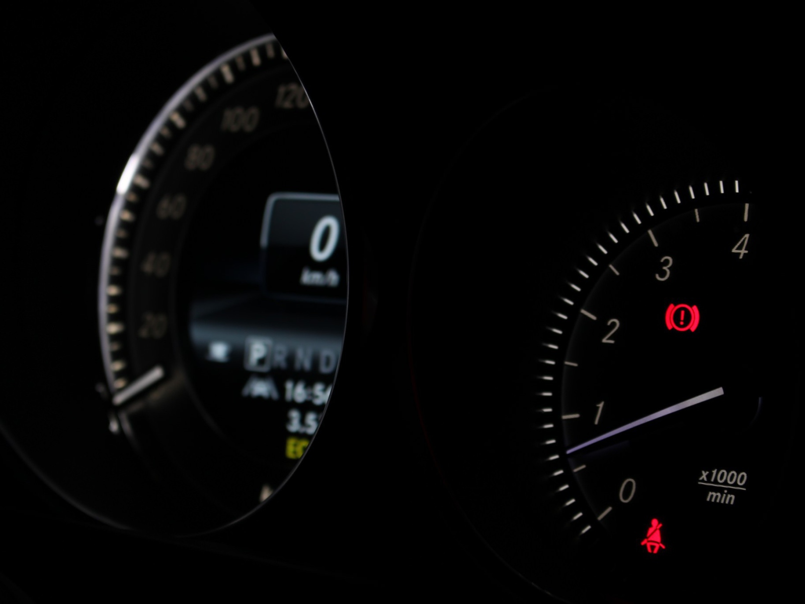 Приборная панель автомобиля