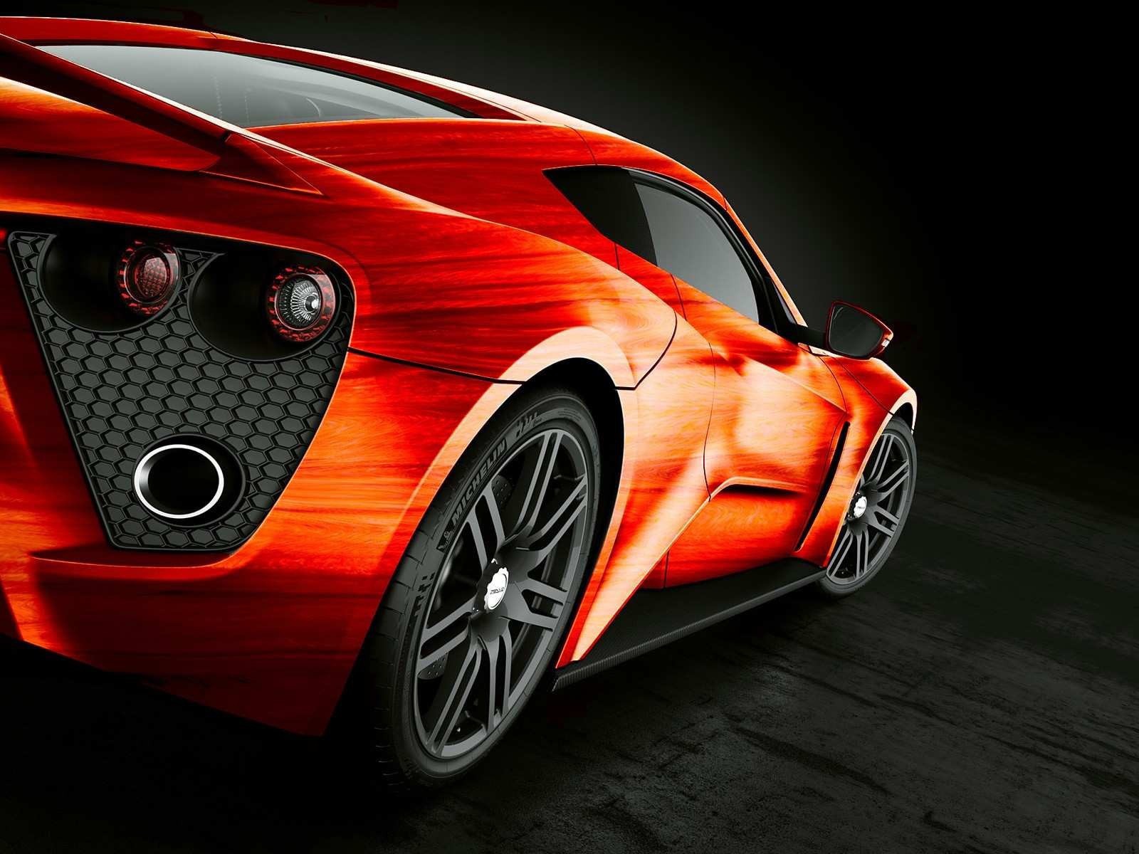 Оранжевый автомобиль Zenvo ST1