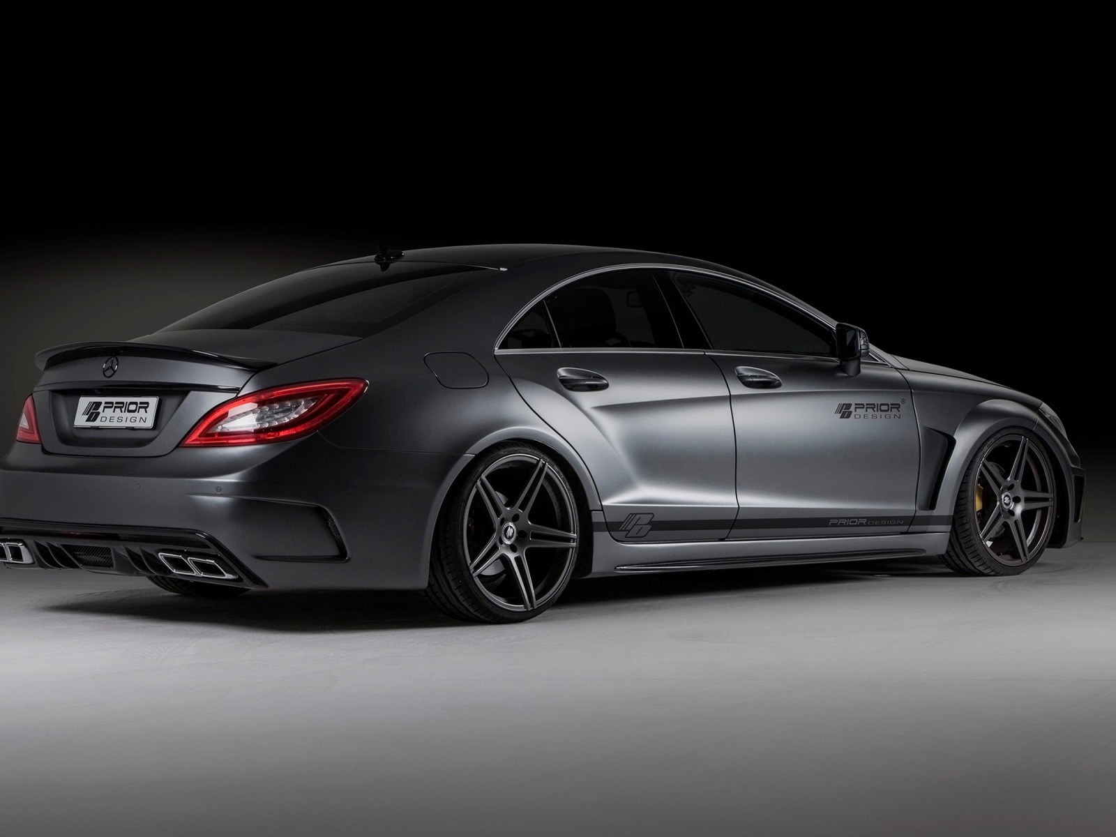 Профиль автомобиля Mercedes-Benz CLS PD550 Black Edition