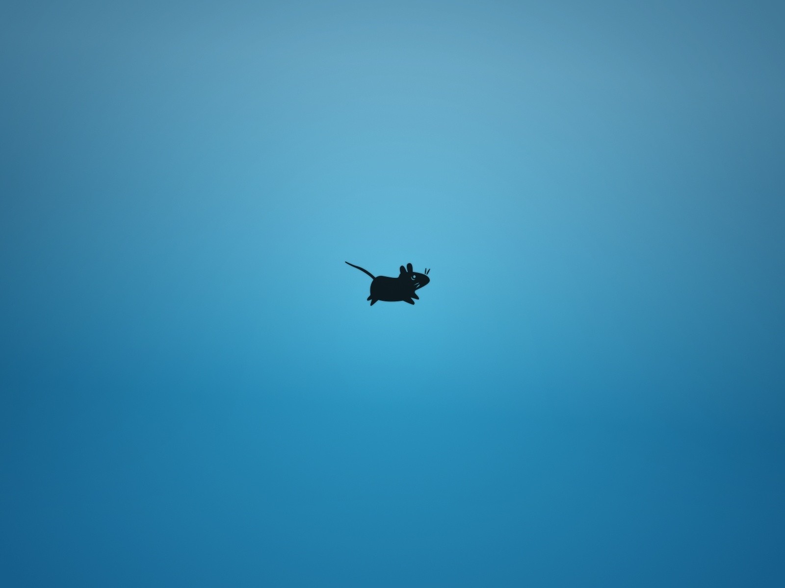 Мышка, голубой фон