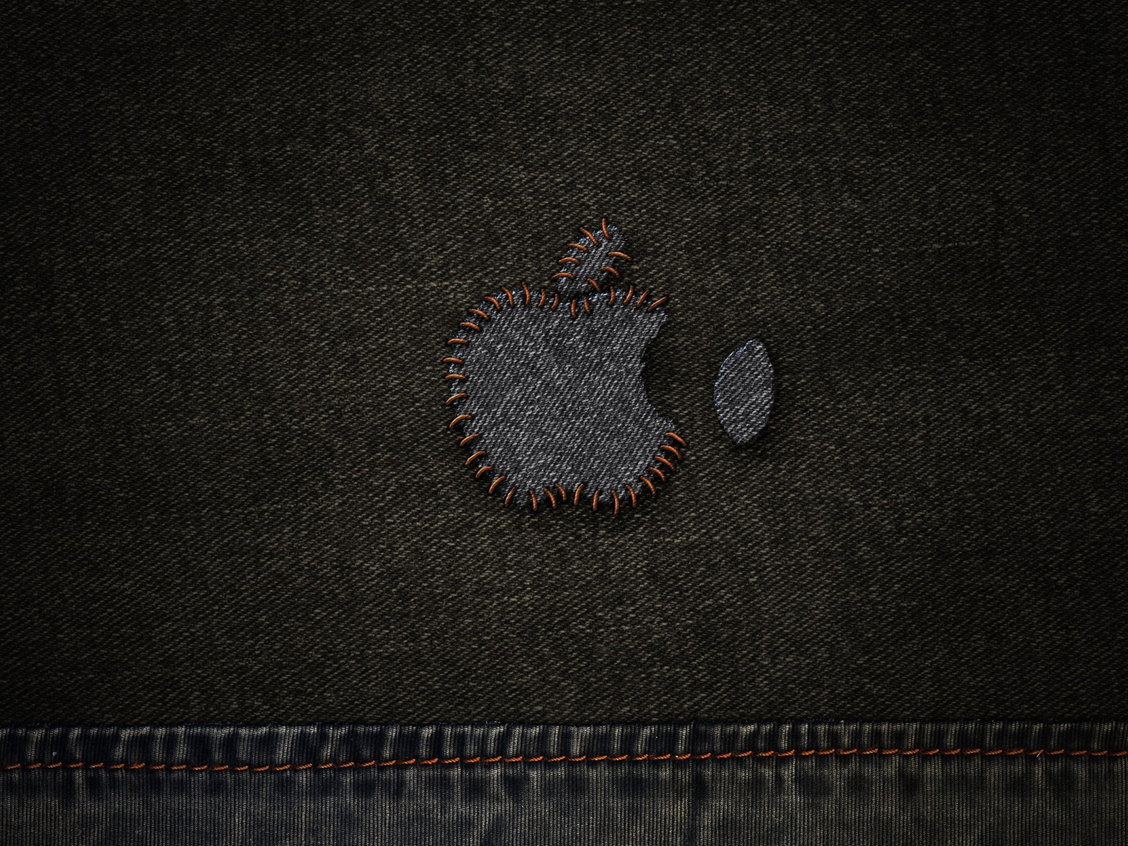 Заплатка на джинсах, символ Эппл