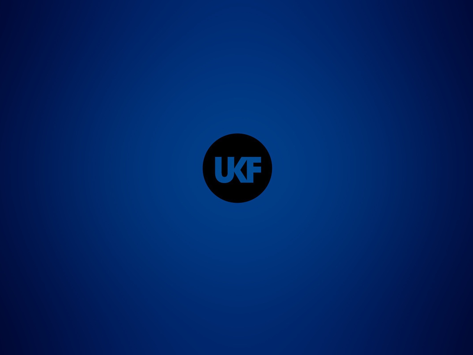 UKF Dubstep, синий фон