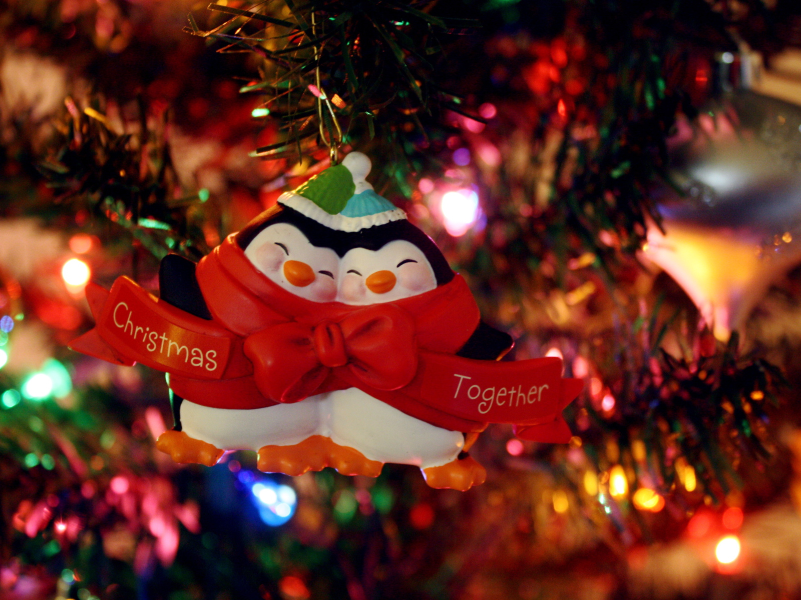 Игрушка два пингвина