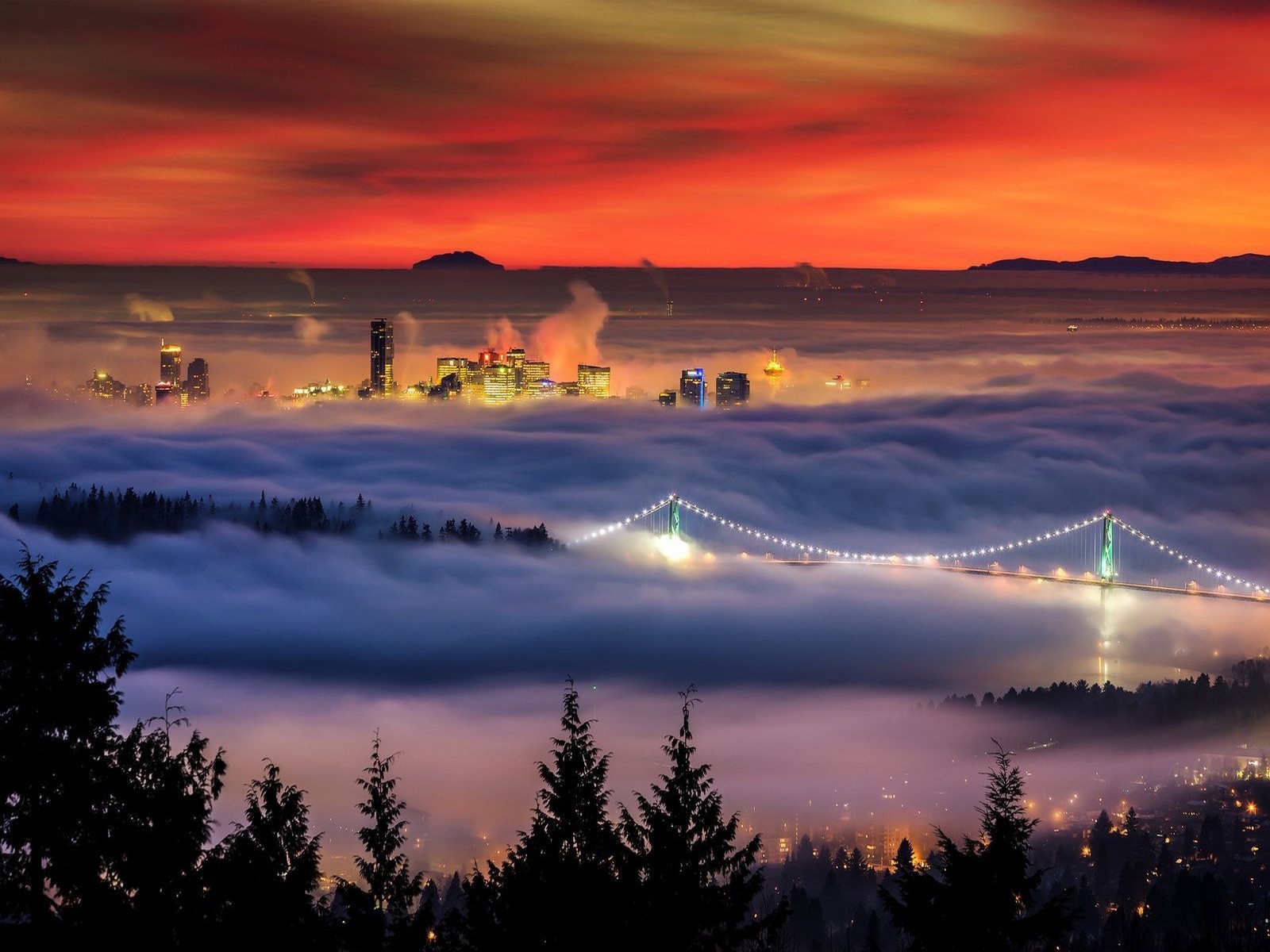 Облако накрыло зимний Ванкувер