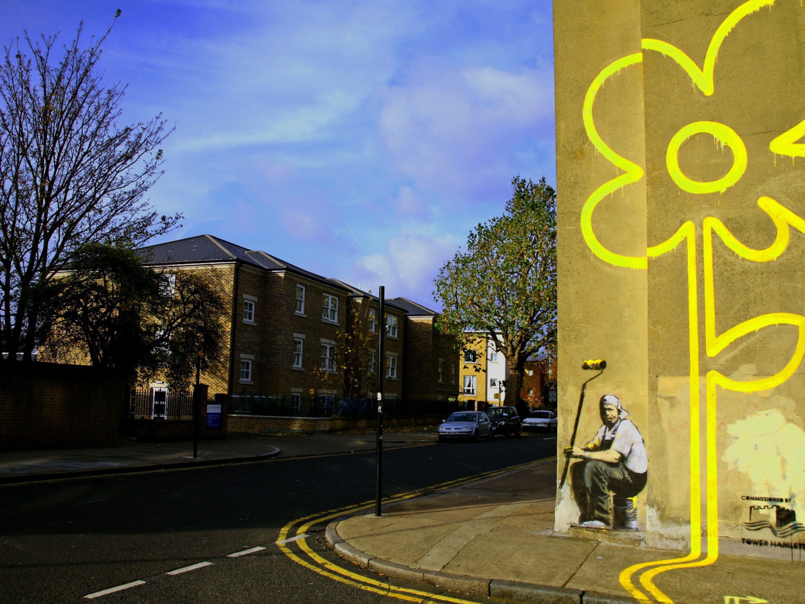 Дорожная разметка на стене