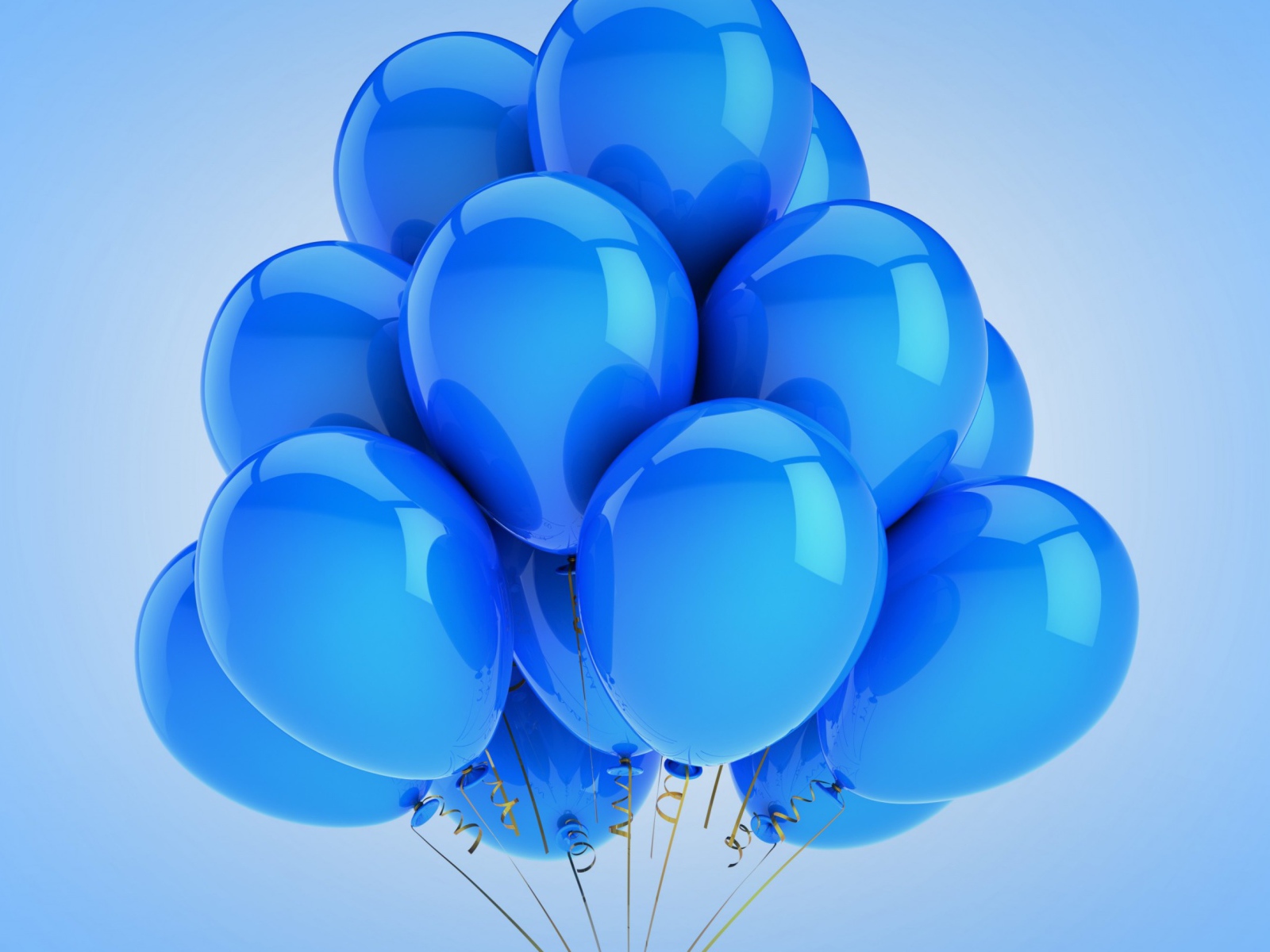 Связка голубых воздушных шаров