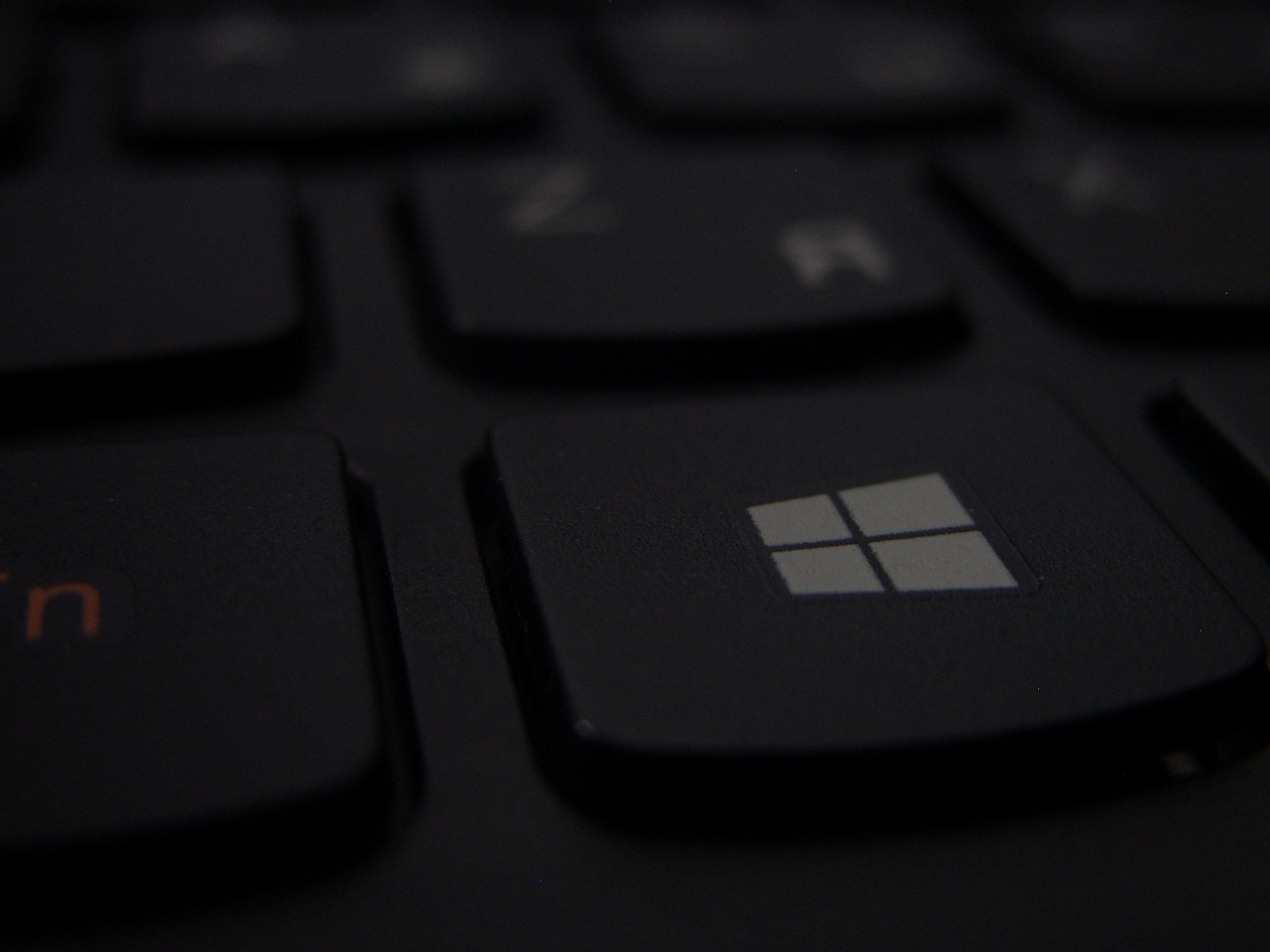 Кнопка на клавиатуре ноутбука