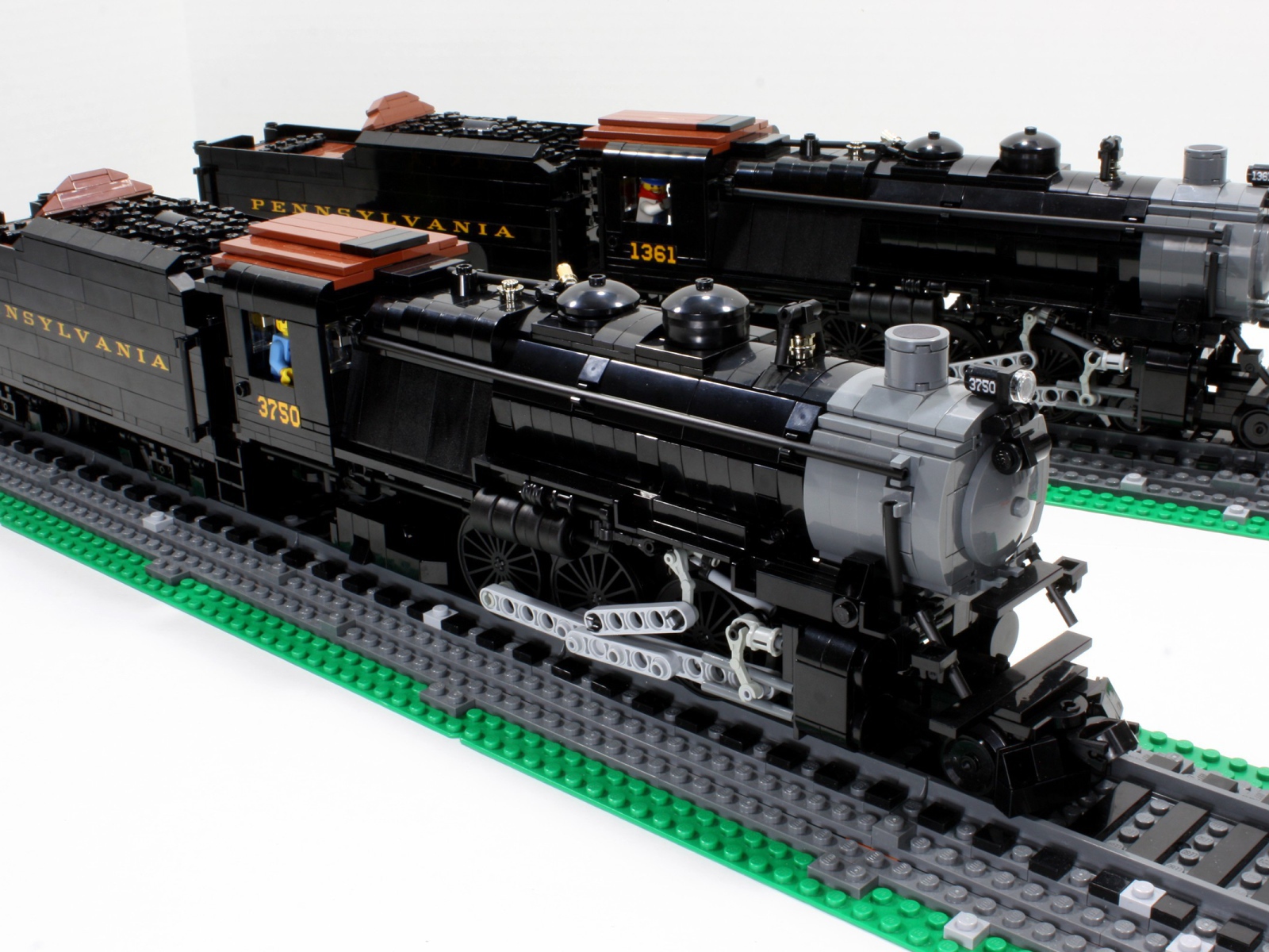 Угольные локомотивы из ЛЕГО