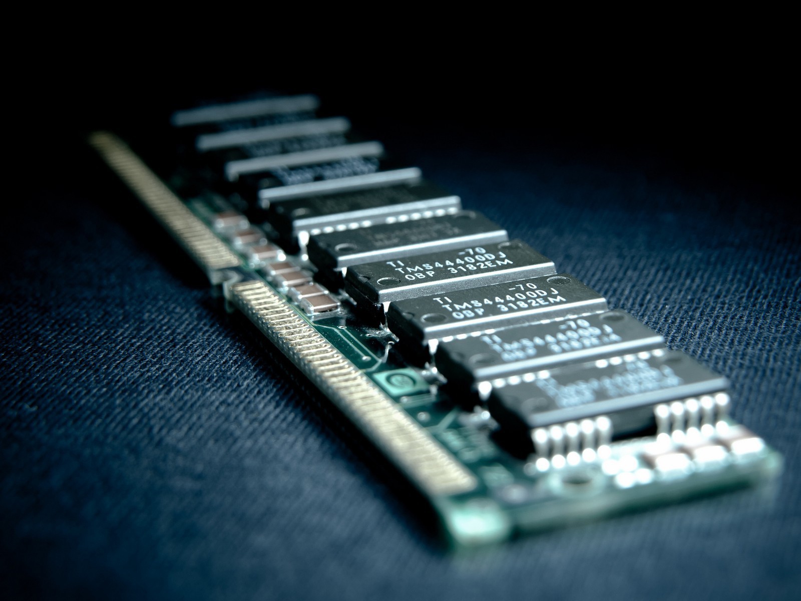 Плата оперативной памяти