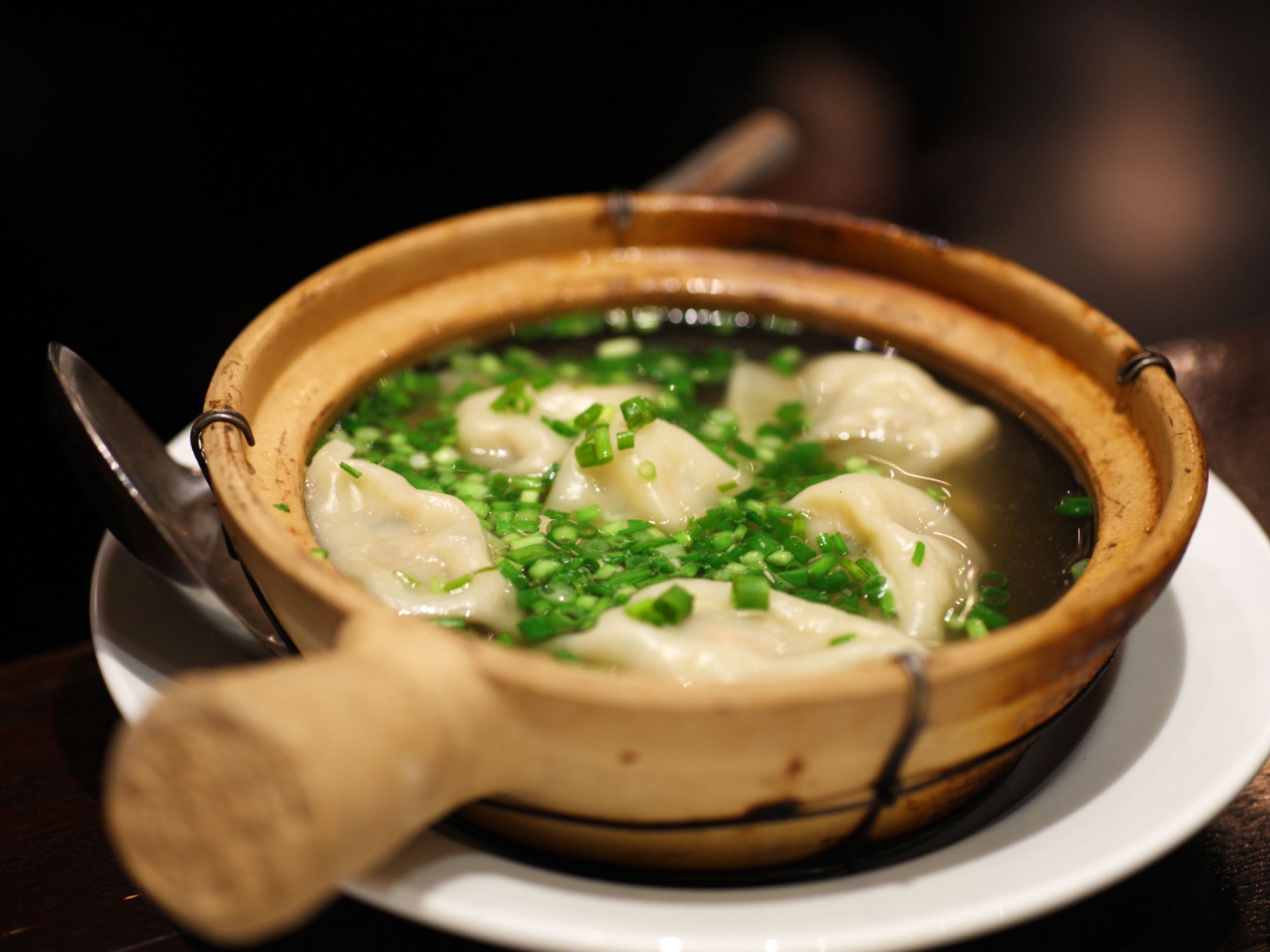 Суп с клецками и зеленью